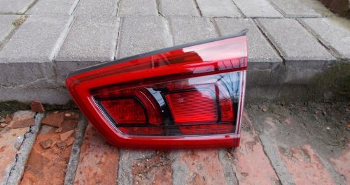 KIA NIRO PRAWA LED KLAPA ORYGINAŁ EUROPA