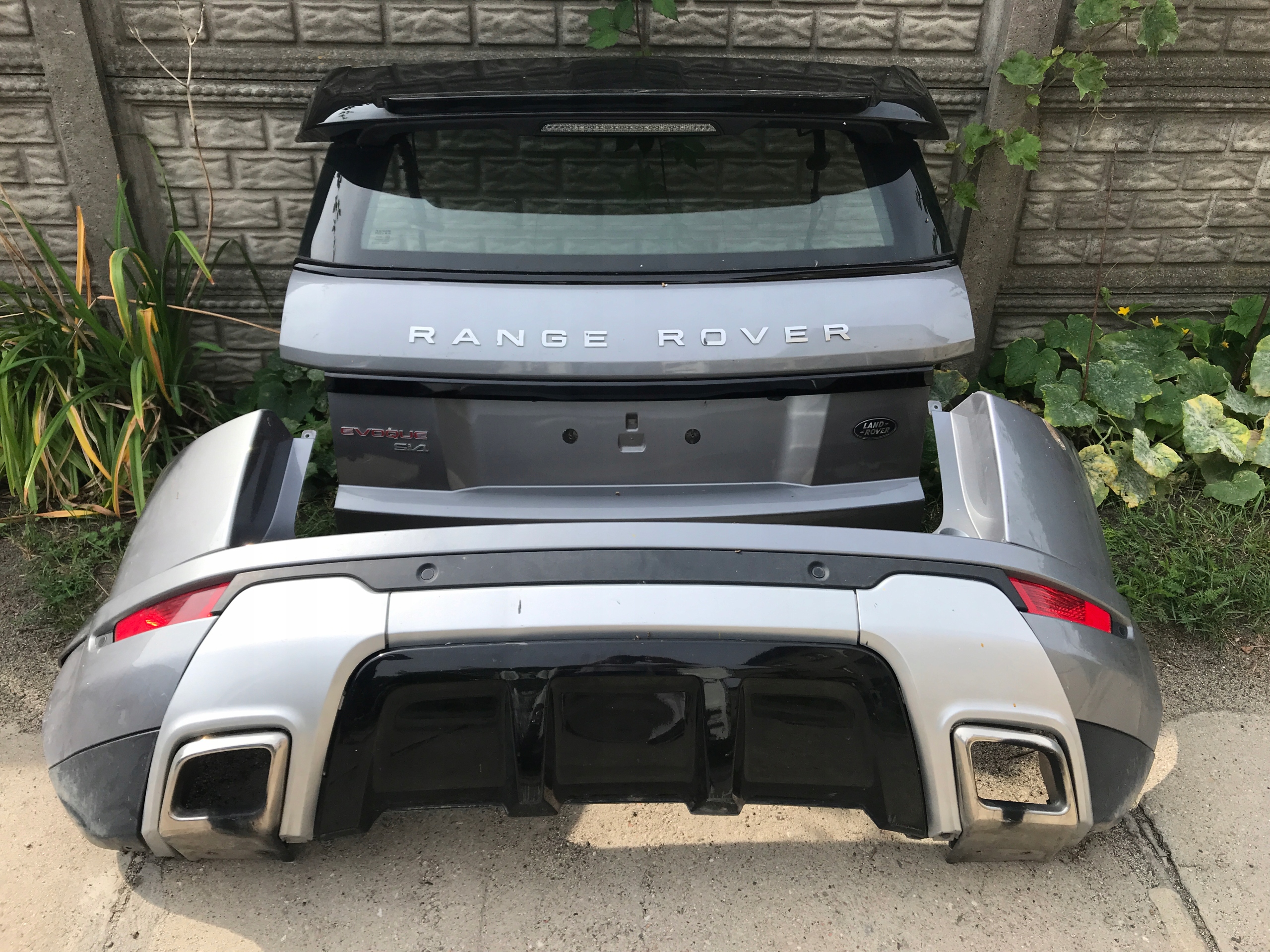 Evoque задний бампер задний фонарь