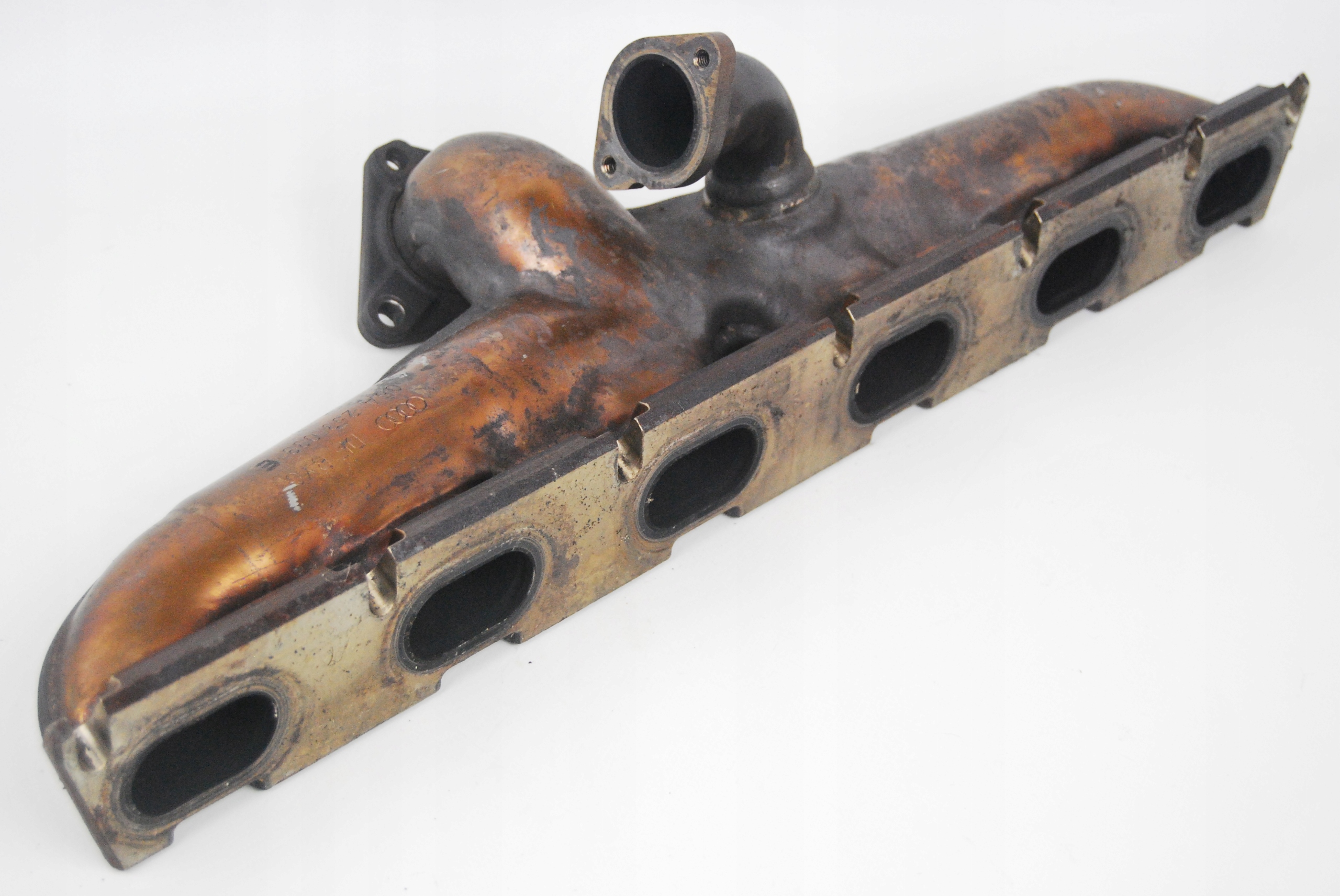 Выпускной коллектор левый Audi Q7 V12 05A253033E