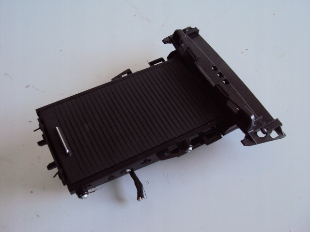 SCHOWEK ROLETA MERCEDES C KLASA W204