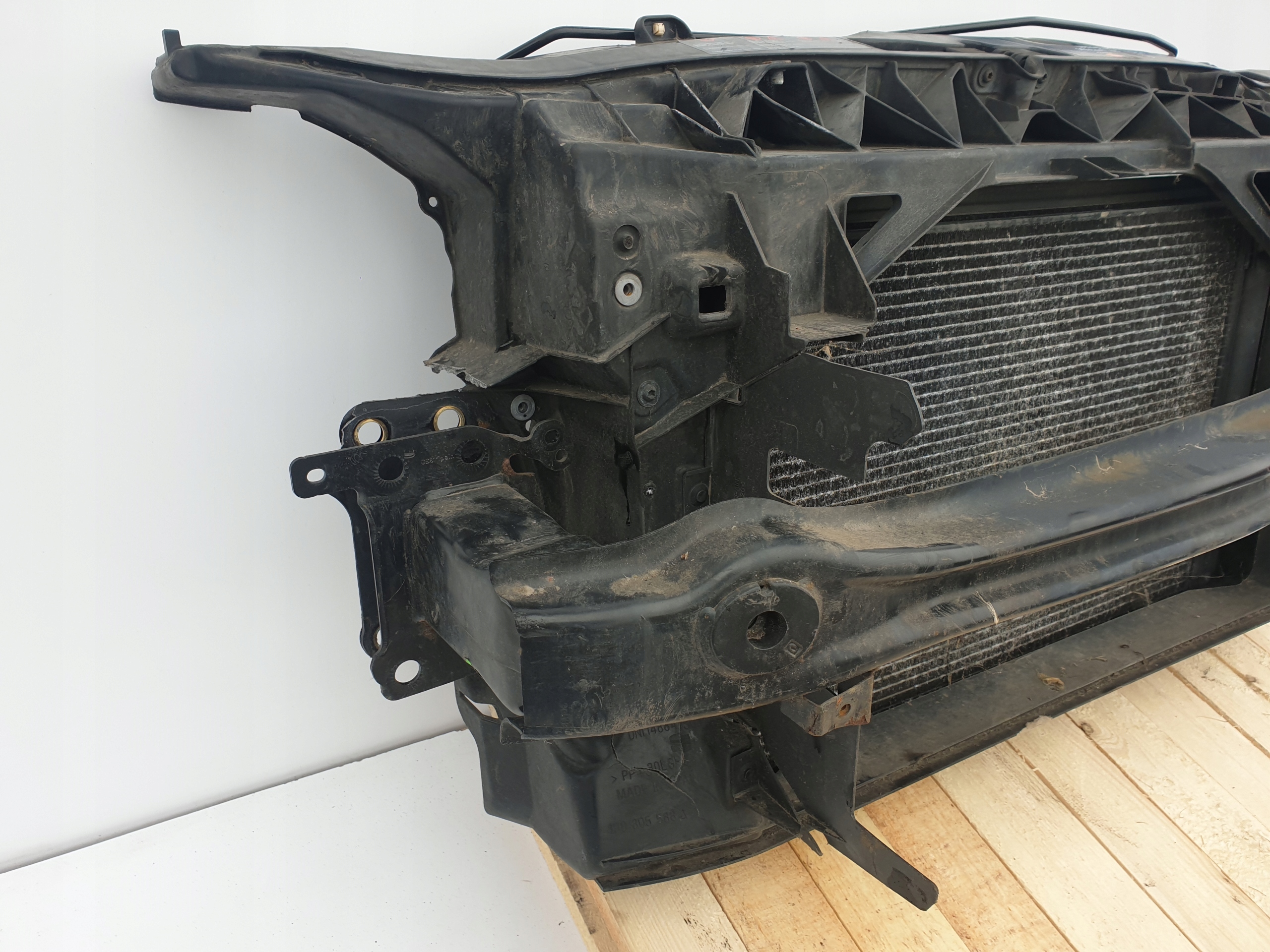 Seat Leon II 2.0 FSI PRZEDNI PAS CHŁODNICE KOMPLET Typ samochodu Samochody osobowe