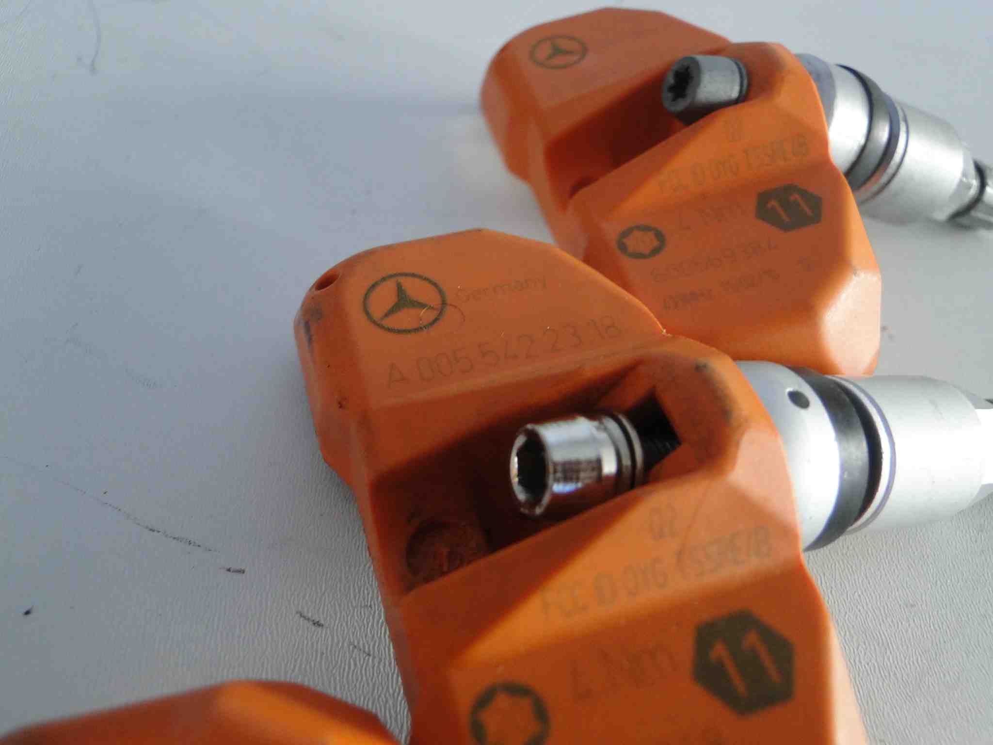 MERCEDES SL R230 230 CZUJNIK CIŚNIENIA OPON Typ samochodu Samochody osobowe