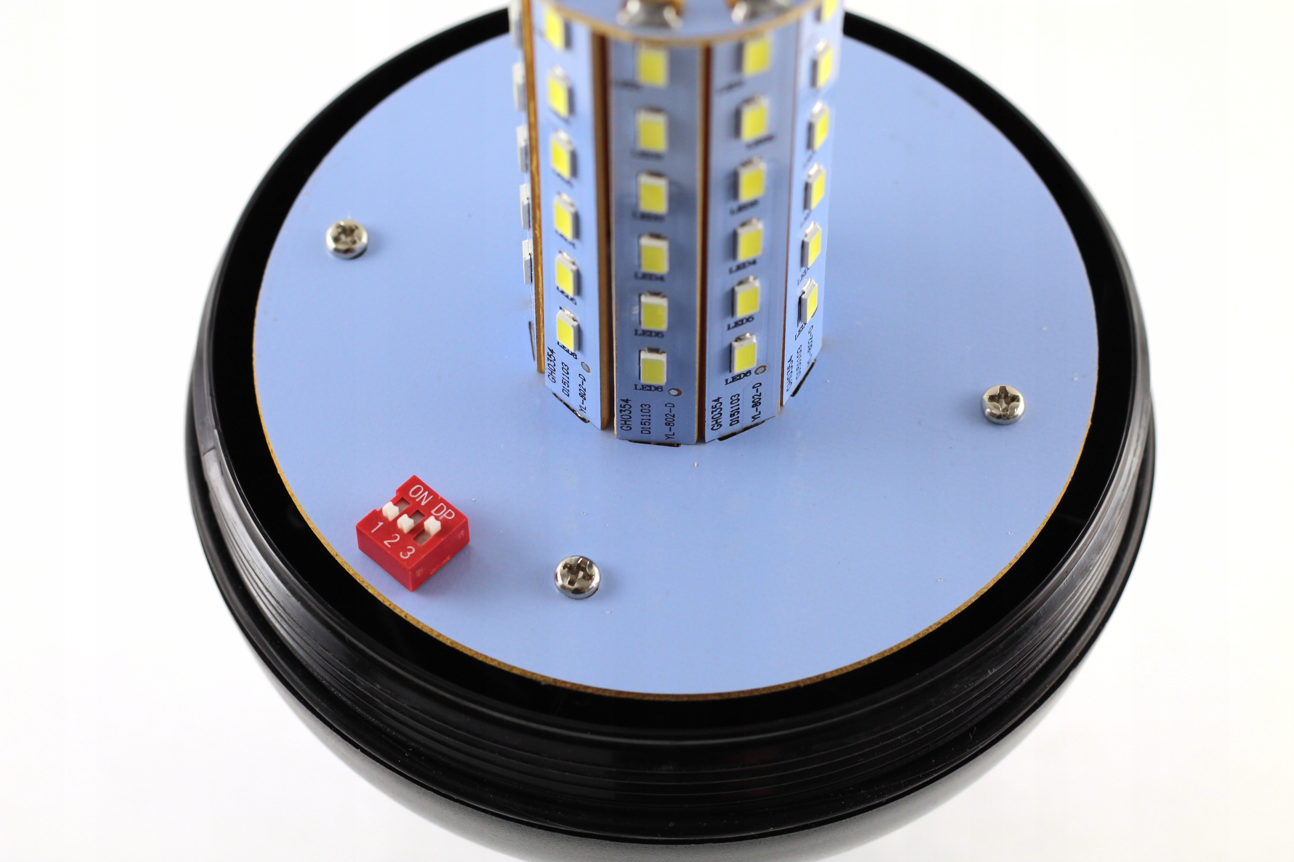 ELTA LAMPA OSTRZEGAWCZA KOGUT 60 LED 12/24 TRZPIEŃ Źródło światła LED