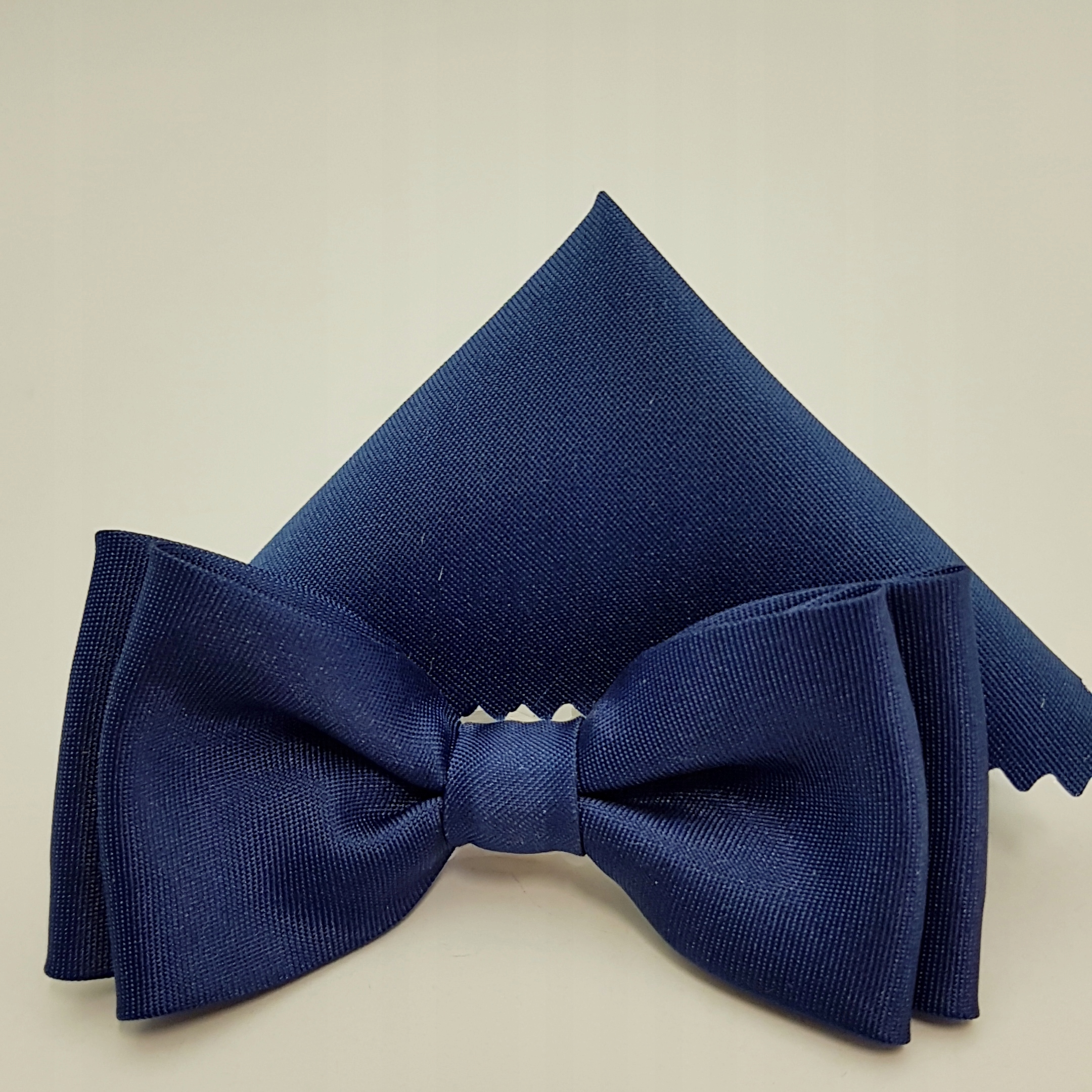 

Dziecięca Muszka Granatowa Mucha Z Poszetką