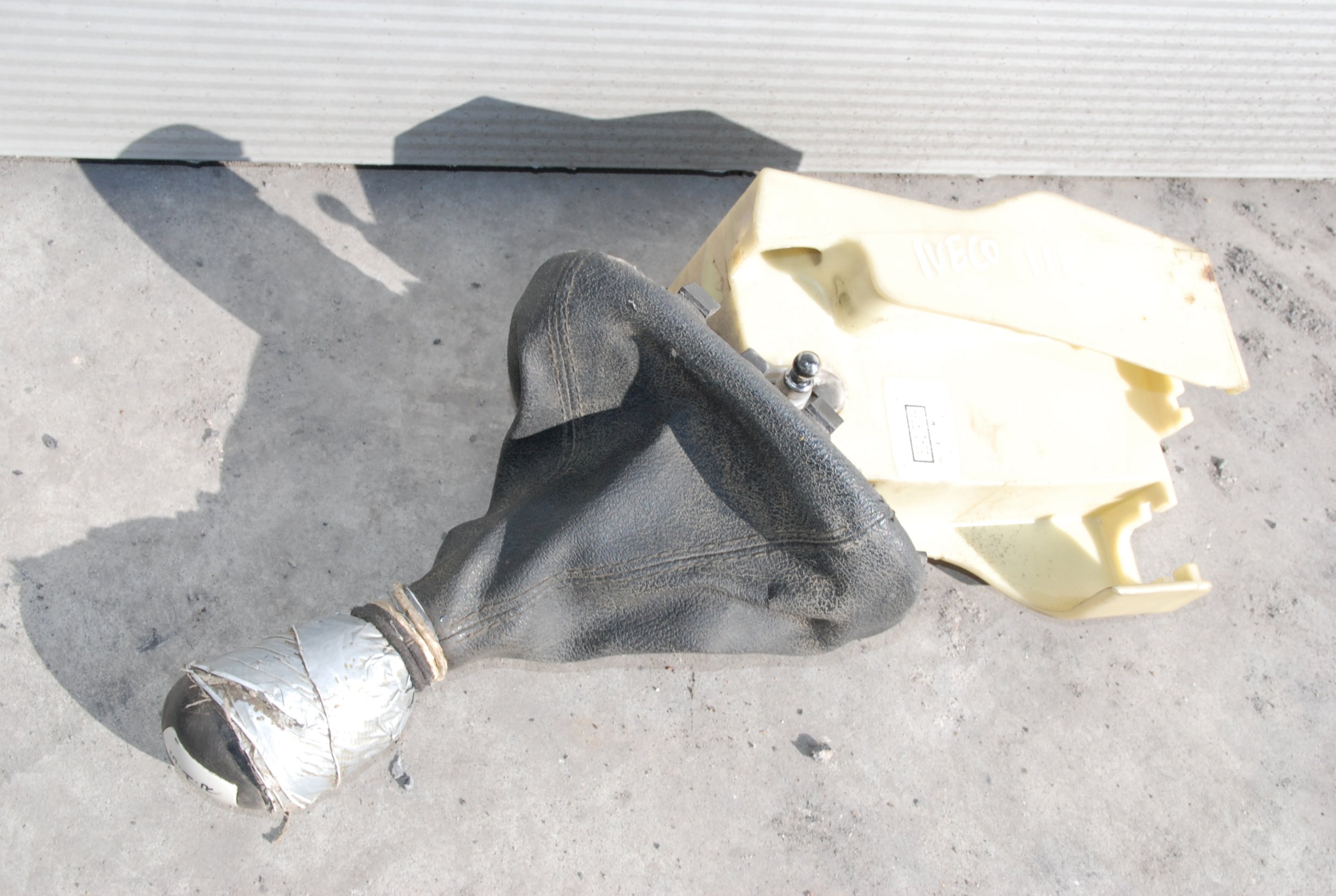 IVECO DAILY 06-11 2.3HPI LEWAREK GAŁKA WYBIERAK 5 Producent części Iveco OE