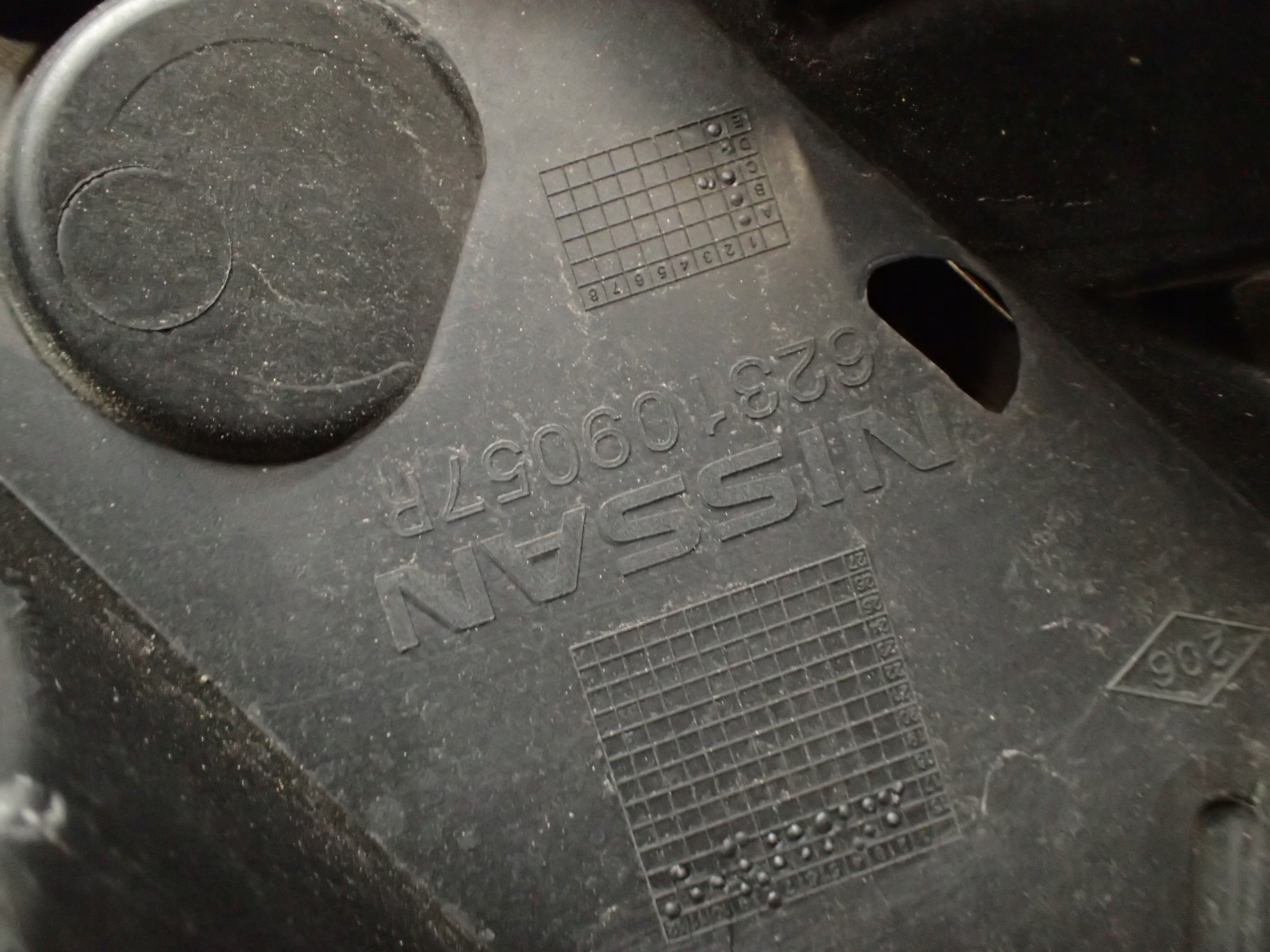 Nissan NV300 J4 Kühlergrill FRONTGRILL Kühlergitter - Thumbnail 4
