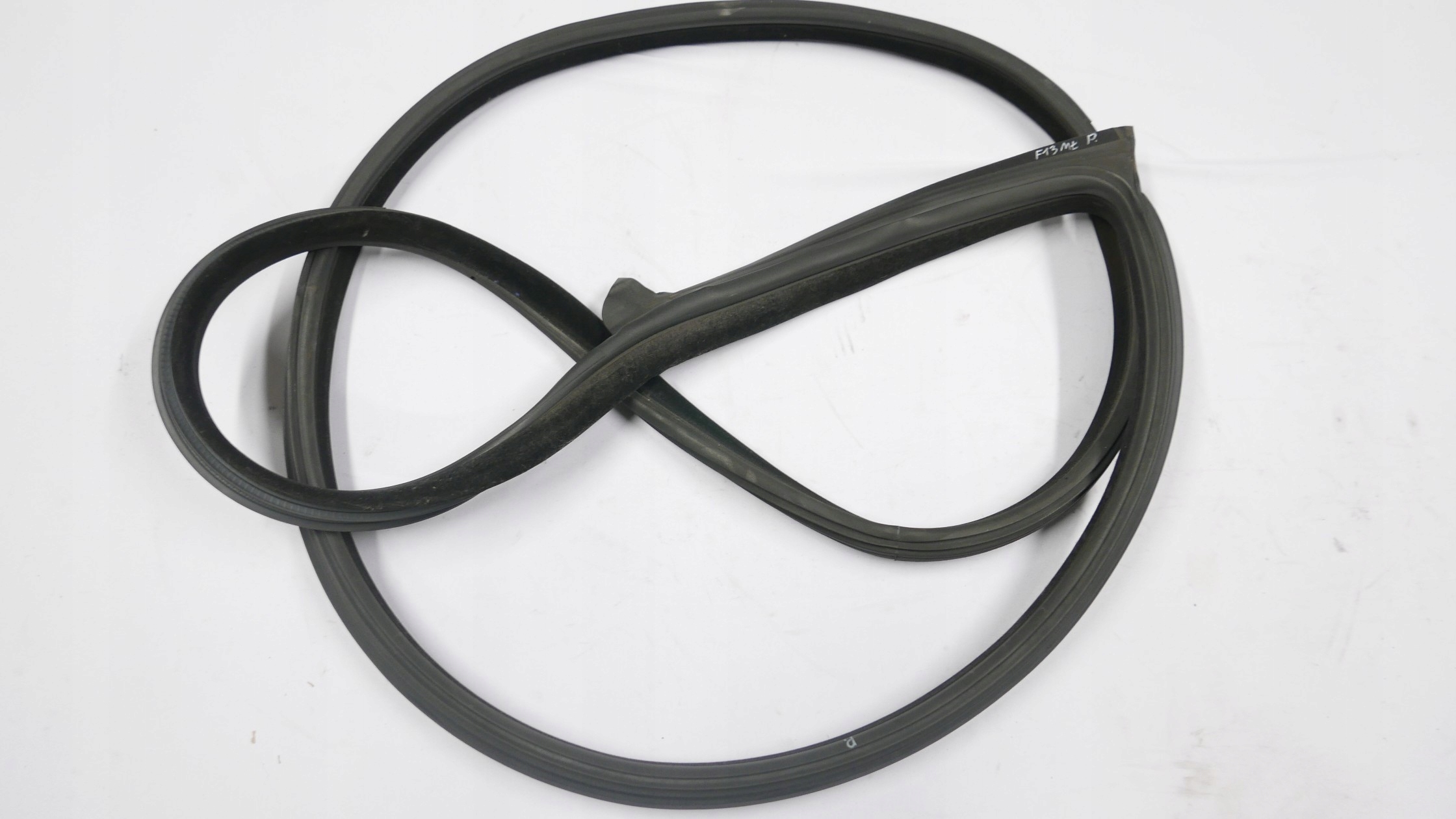 BMW F13 USZCZELKA DRZWI PRAWYCH PRAWY PRZÓD