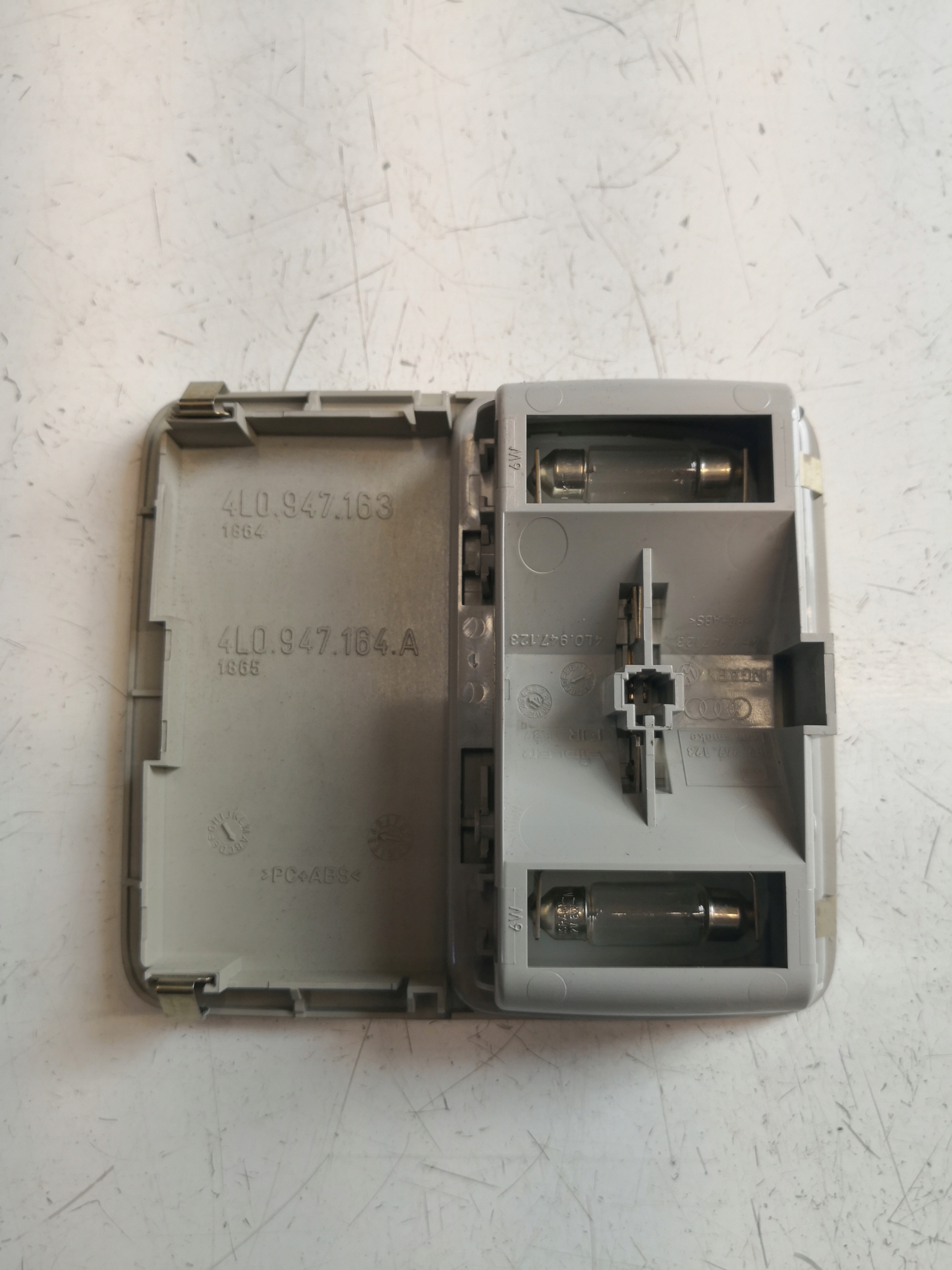 light lighting cabs AUDI Q7 4L0947164A