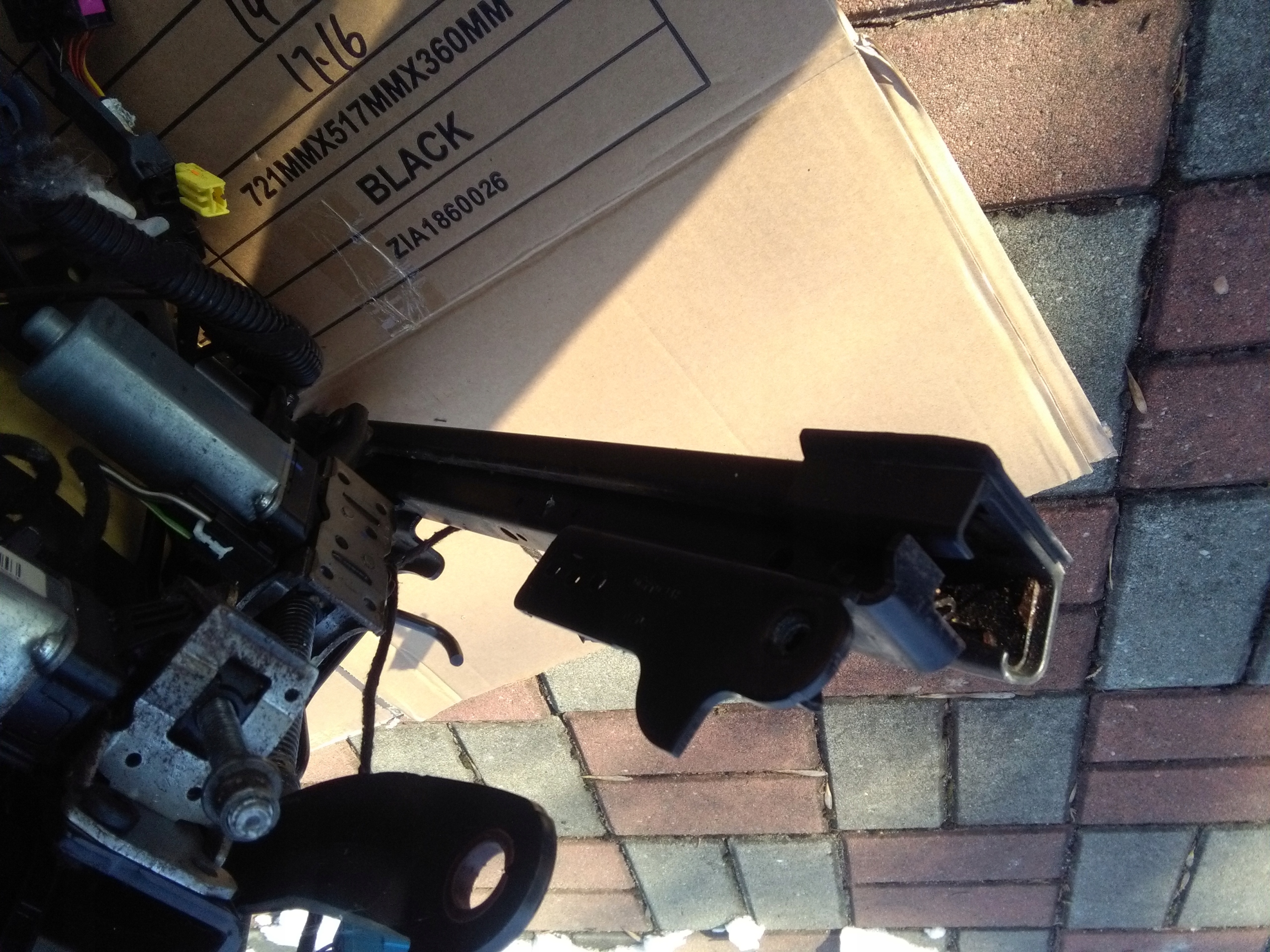 SKODA oe 3T0881031AL