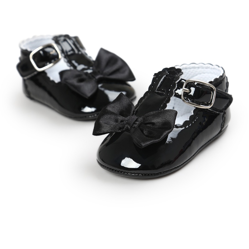 

Buty Buciki 10,5 cm r. 17 lakierki kokardka