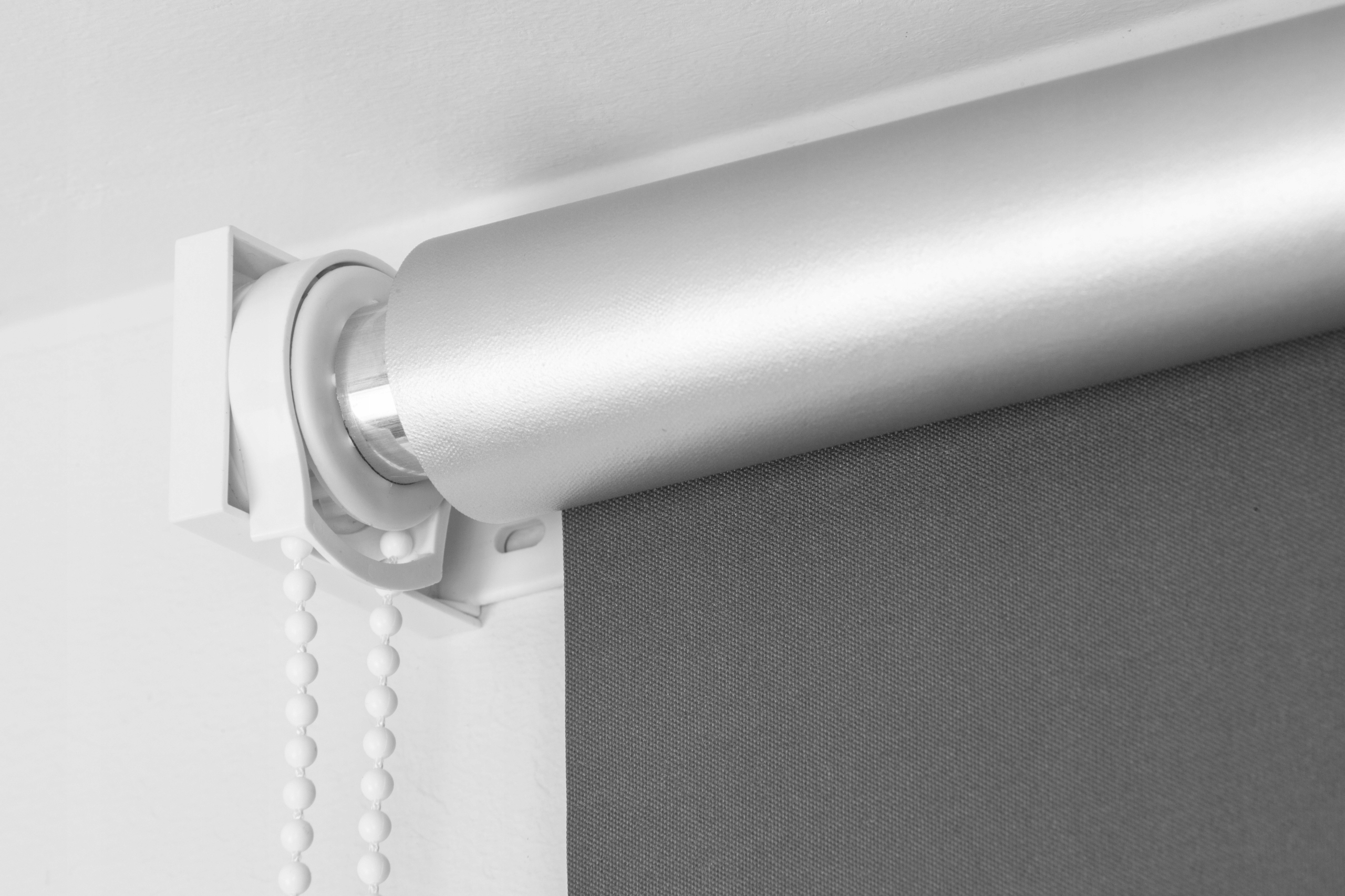 Roleta ścienna sufitowa 210x185 100% zaciemnienia Długość 185 cm