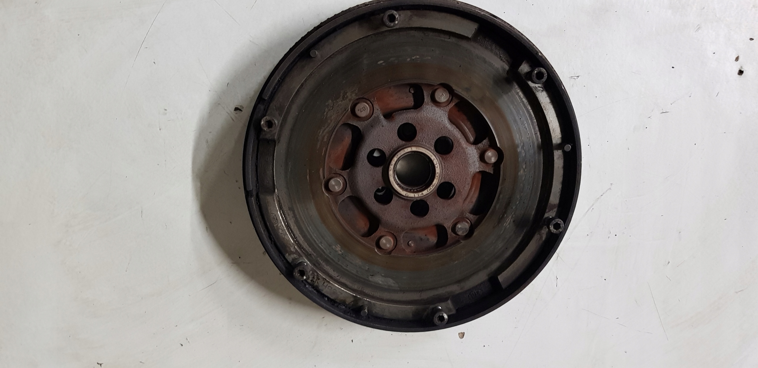 ДВУХМАССОВОЕ колесо AUDI A4 PASSAT B5 1.6 ALZ 415013910