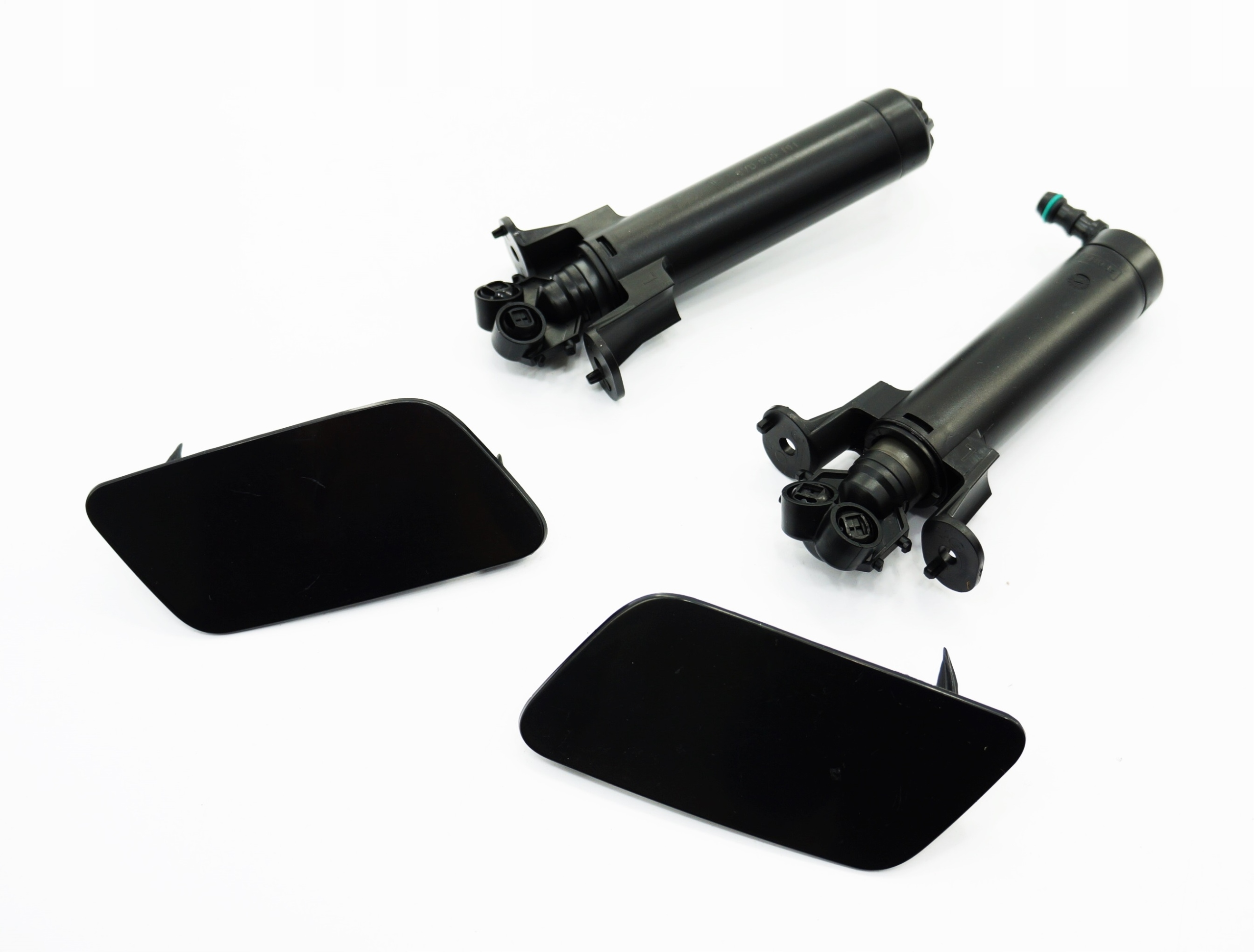 8V0955102 - Брызговик заглушка AUDI A3 8V 12-16 правый седан