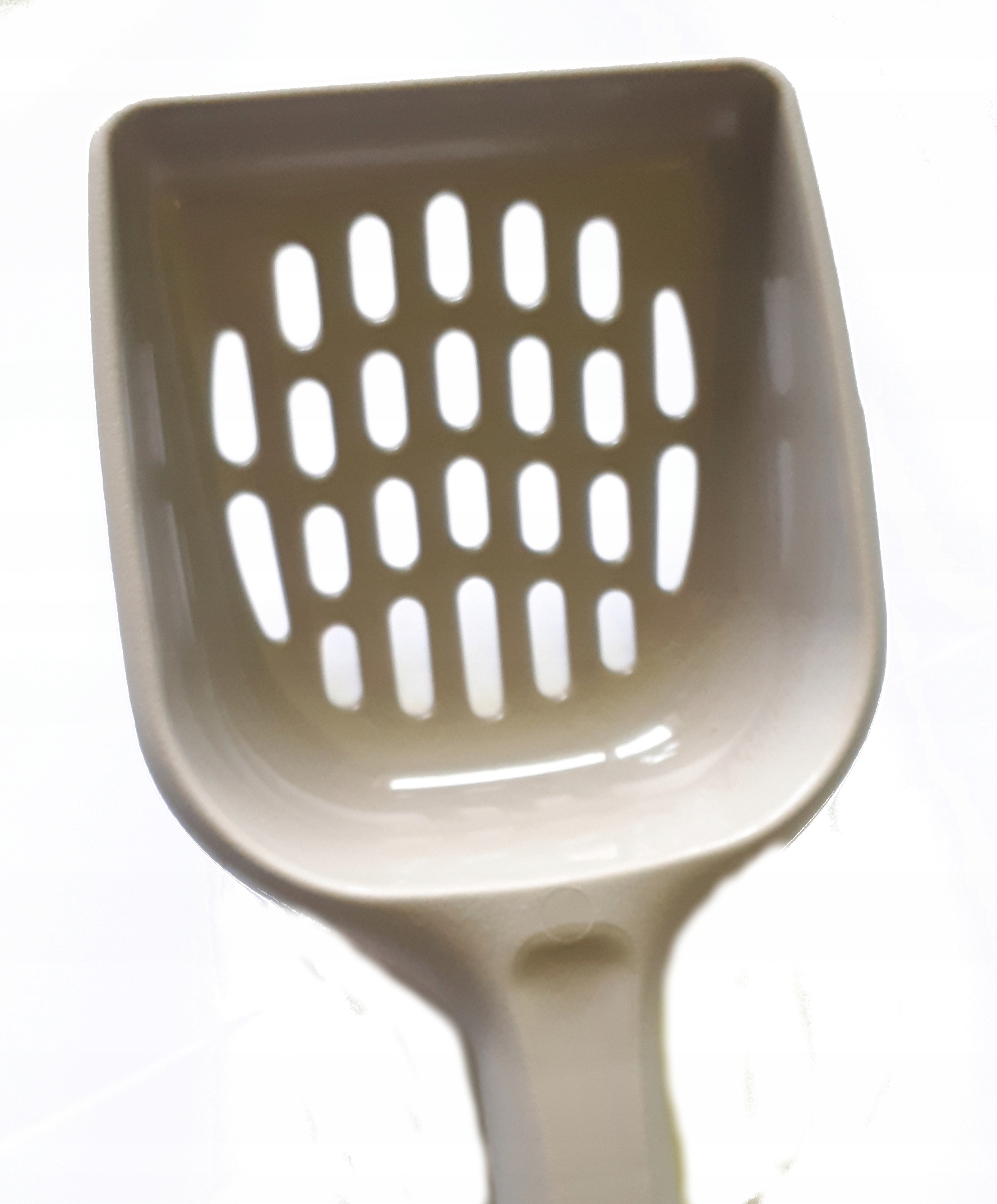 

Łopatka do żwirku średnie oczka Georplast Beż