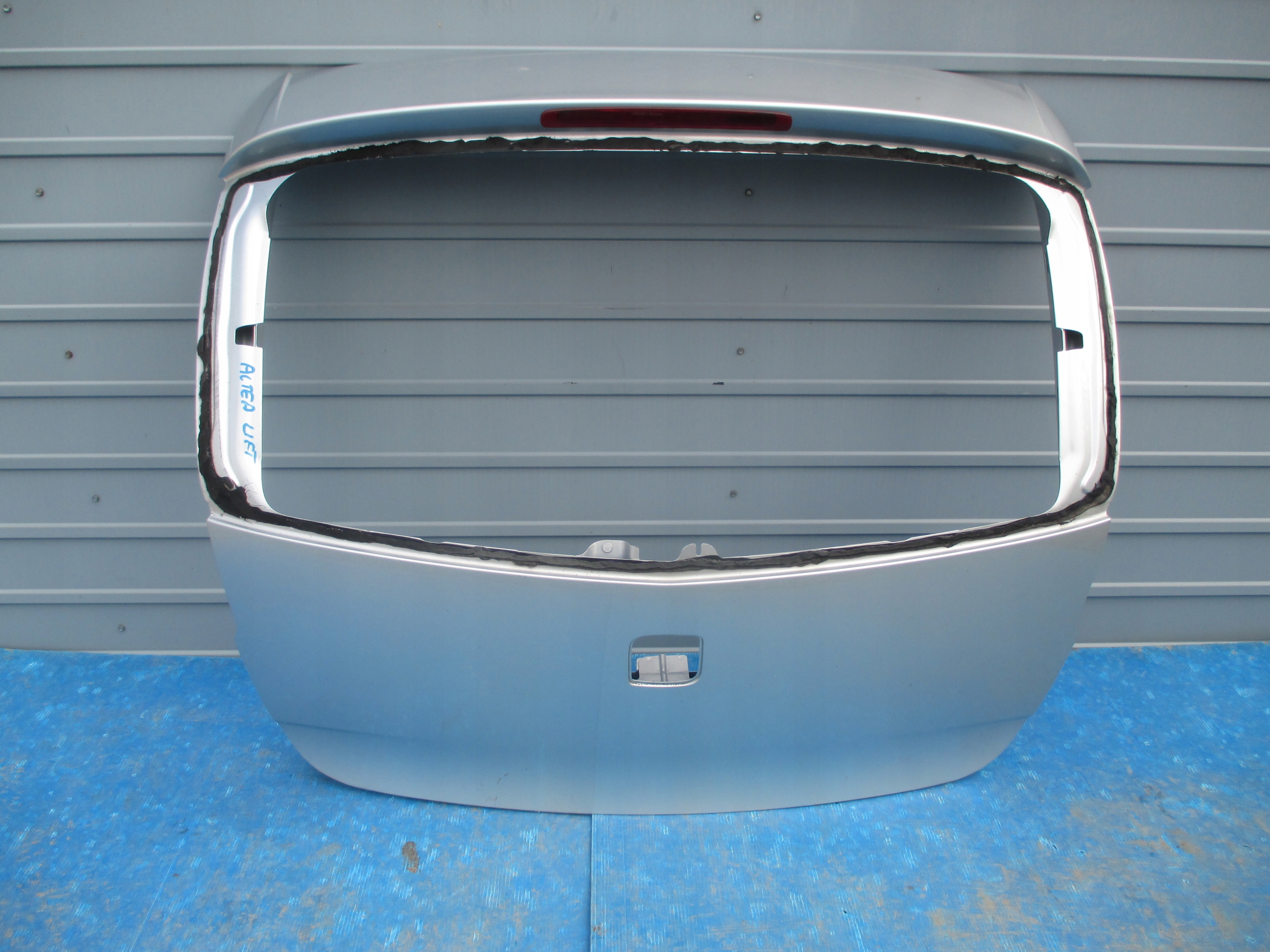 KLAPA TYLNA SEAT ALTEA LIFT 2009R->