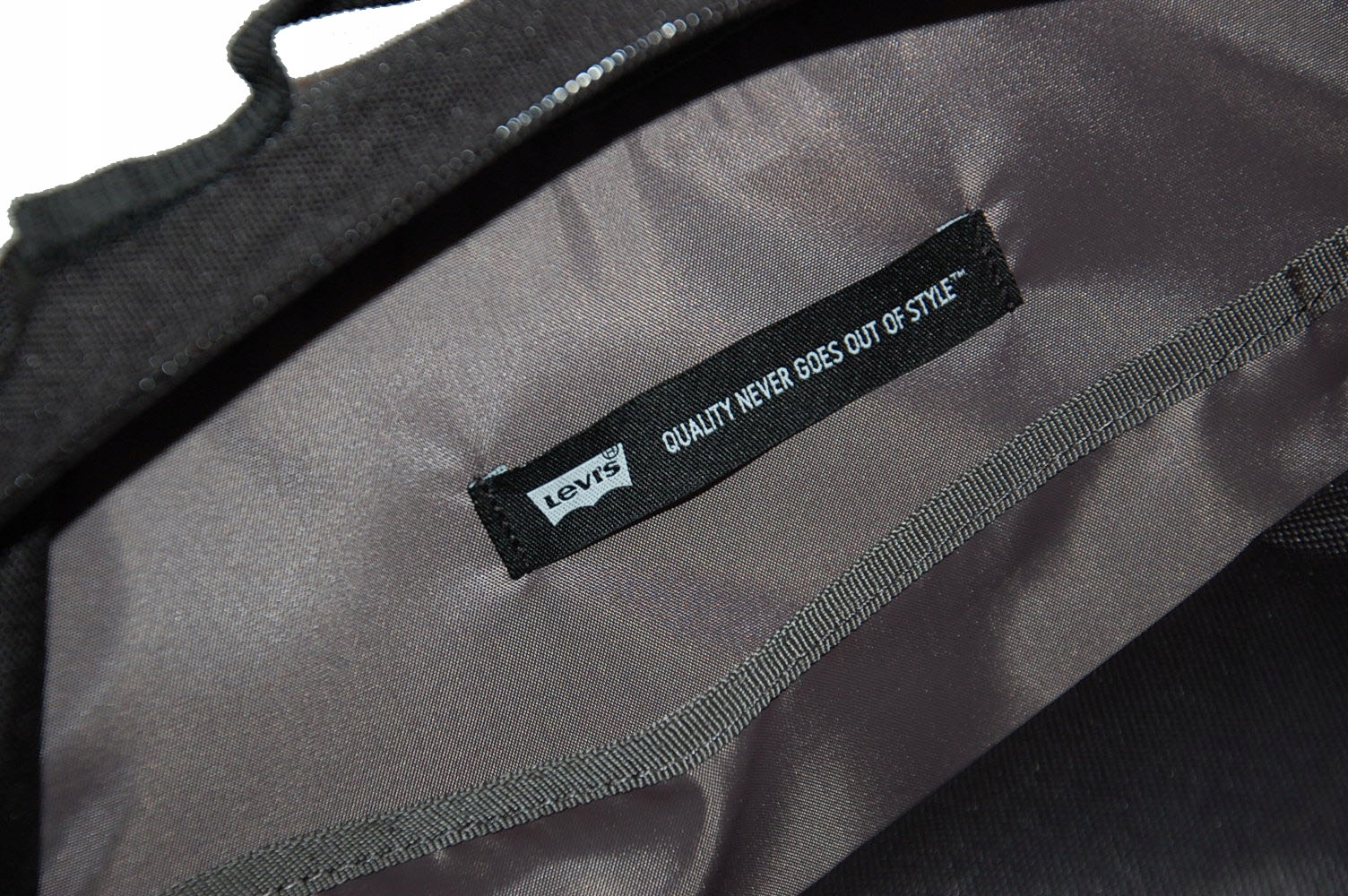 LEVIS PLECAK CZARNY 20 LITRÓW Kolor czarny