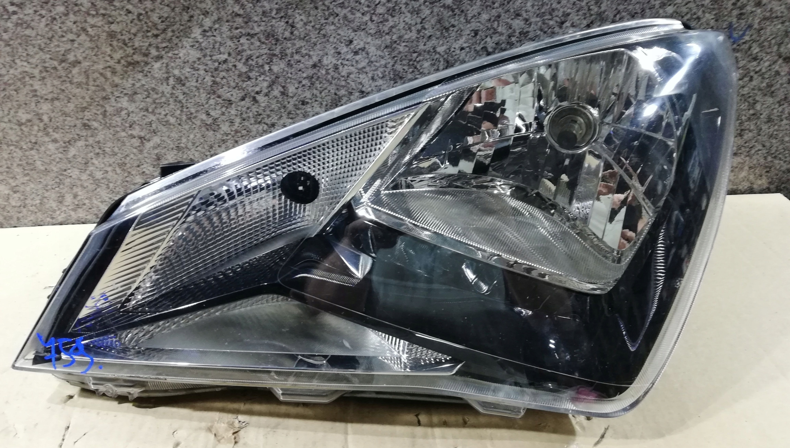 Seat Miisl фара ліва передня перед