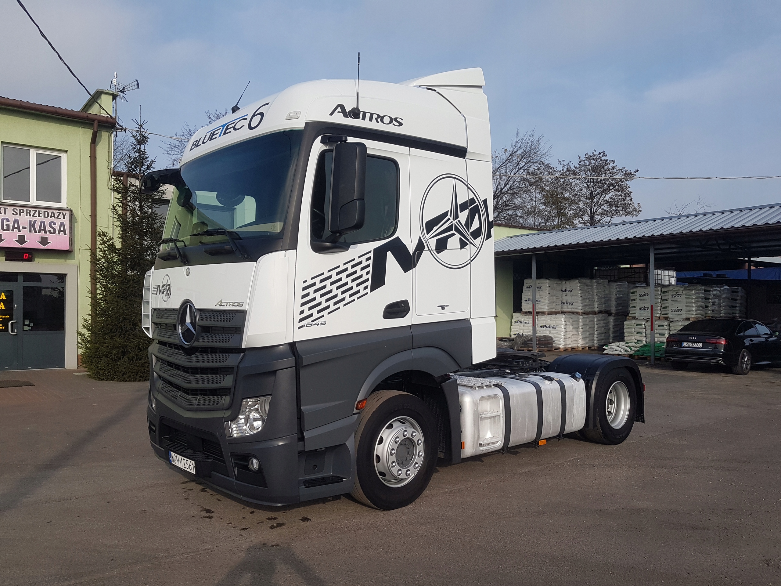 NAKLEJKI NAKLEJKA MERCEDES ACTROS MP2 MP3 MP4 Producent Oracal