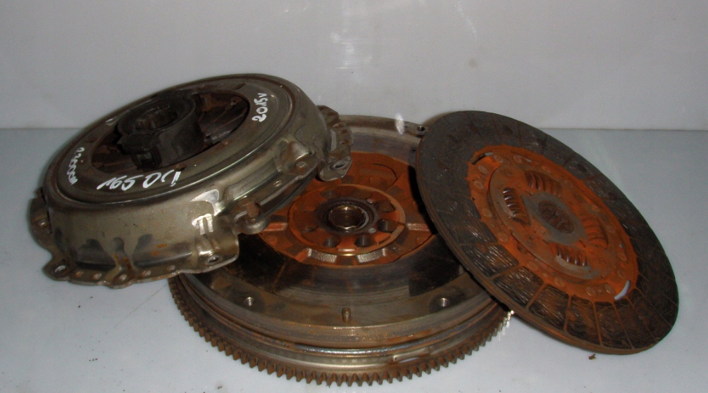 Зчеплення + ДВОМАСОВЕ колесо RENAULT MASTER 2,3 2015