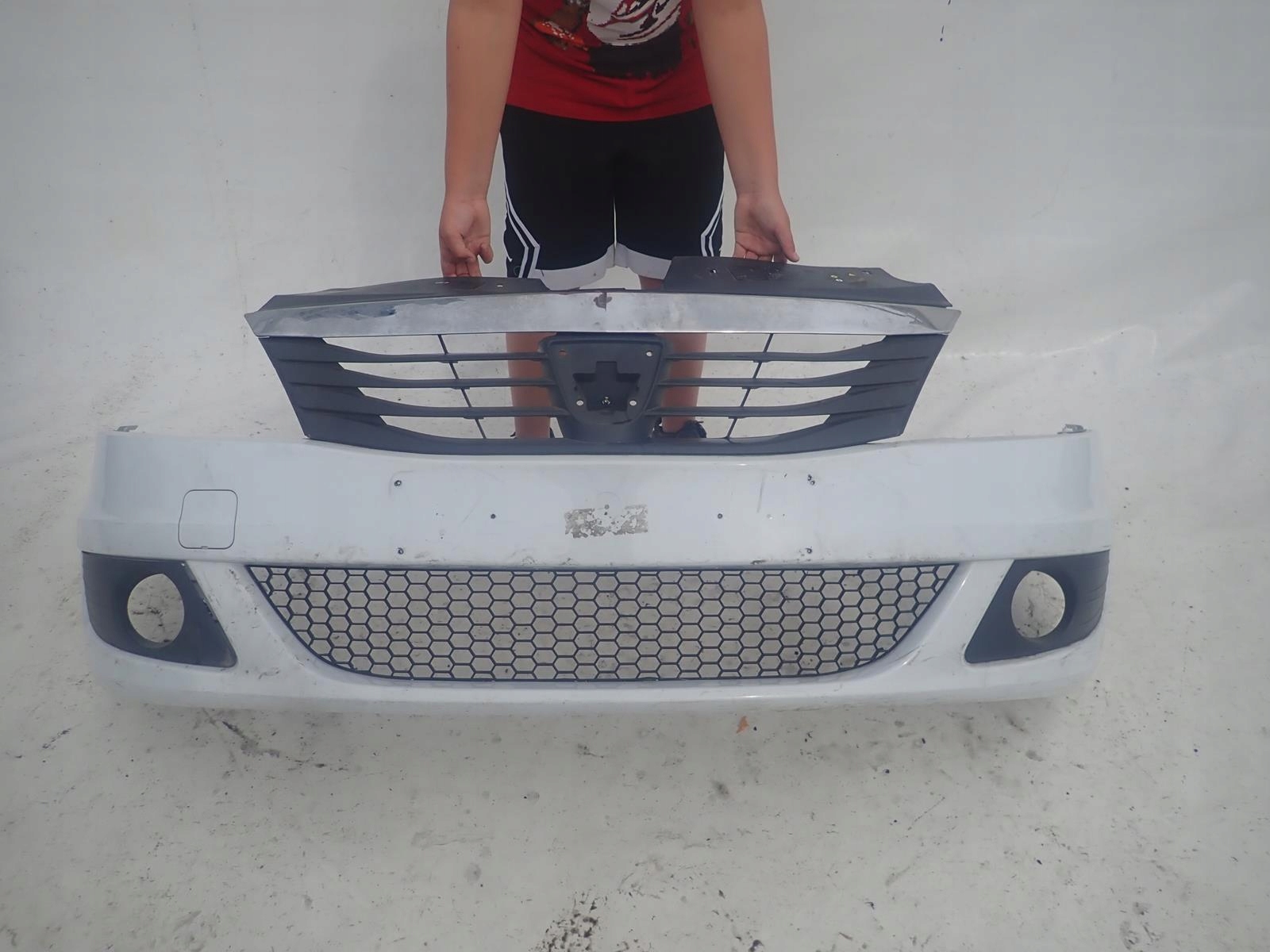 Бампера на рено логан 2008. Бампер логан 1. Бампер передний рено логан 2008. Бампер передний логан 1 фаза 1. Рено логан 2007 год передний бампер.