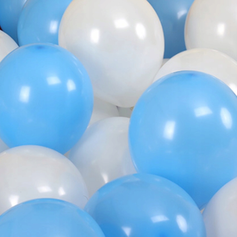 

Pastelowy błękit i biały. 24 Balony decor 025