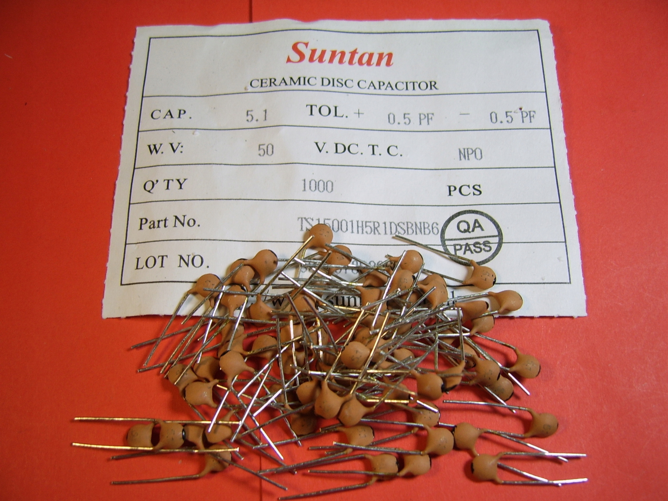 100x 5.1pF 50V +/-0.5pF NP0 kond. ceramiczny Tht