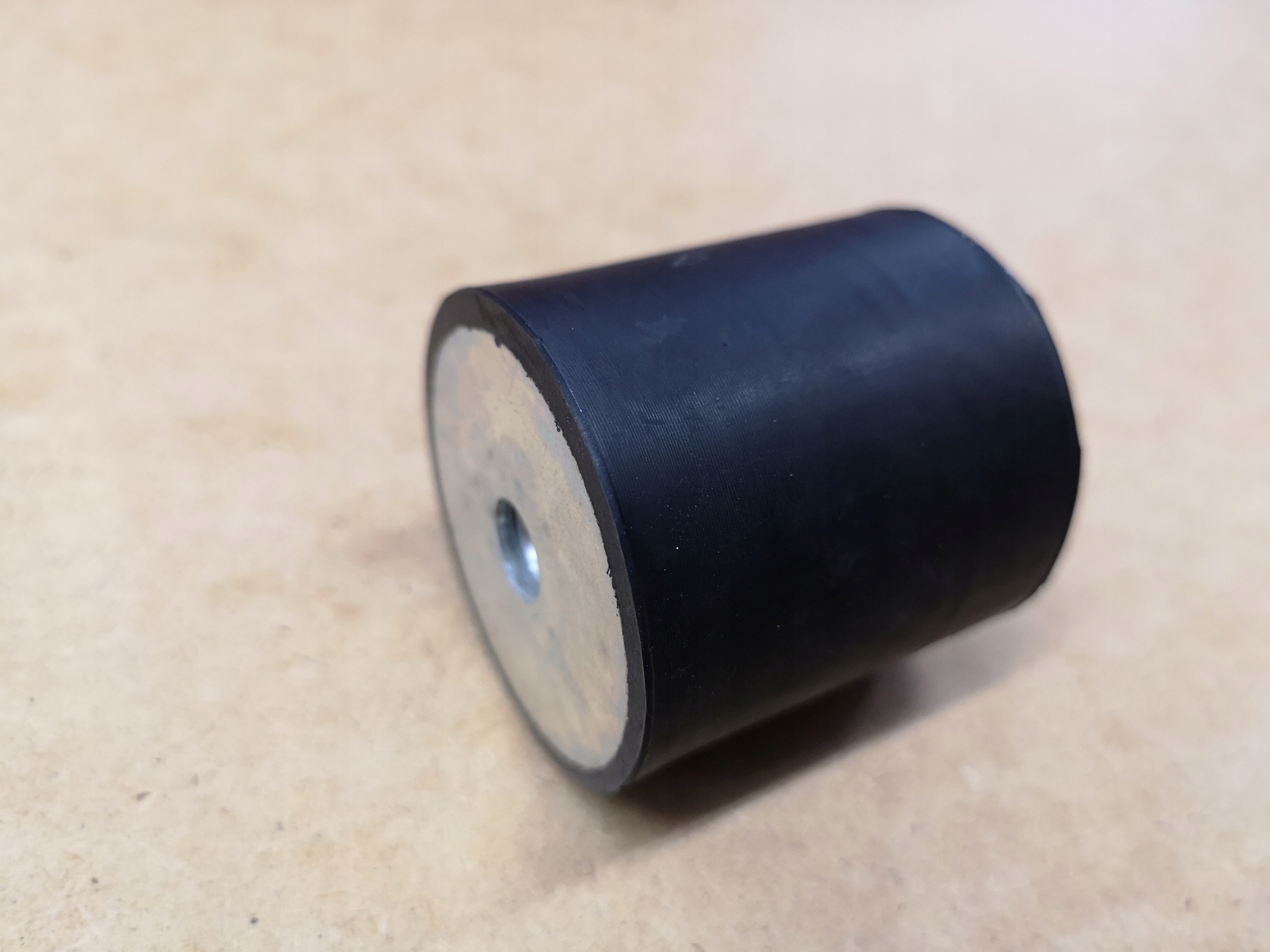 Odbojnik odbój poduszka guma metal 50x50m10 PL EAN (GTIN) 5907905282386