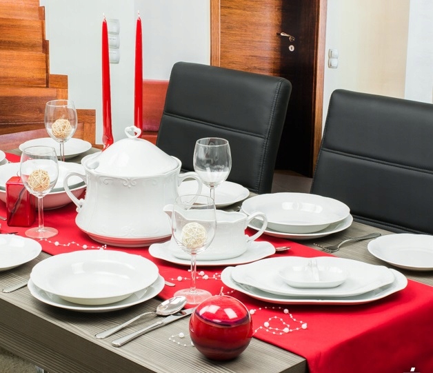 

Chodzież Kamelia Serwis Obiadowy 44 el Porcelana