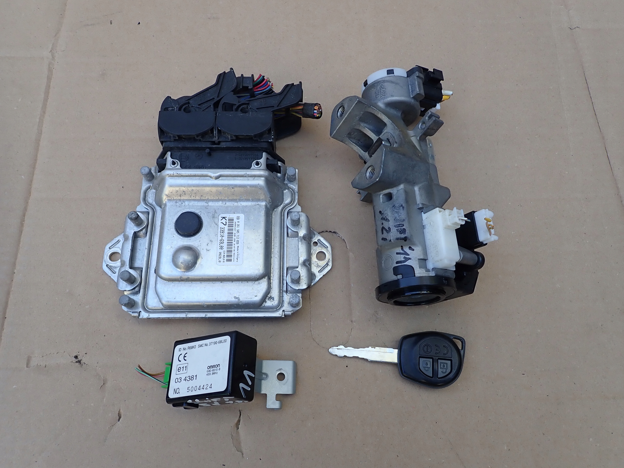 SUZUKI SWIFT MK7 10-15 ПЕРЕМИКАЧ ЗАПАЛЮВАННЯ КОМП'ЮТЕР КОМПЛЕКТ