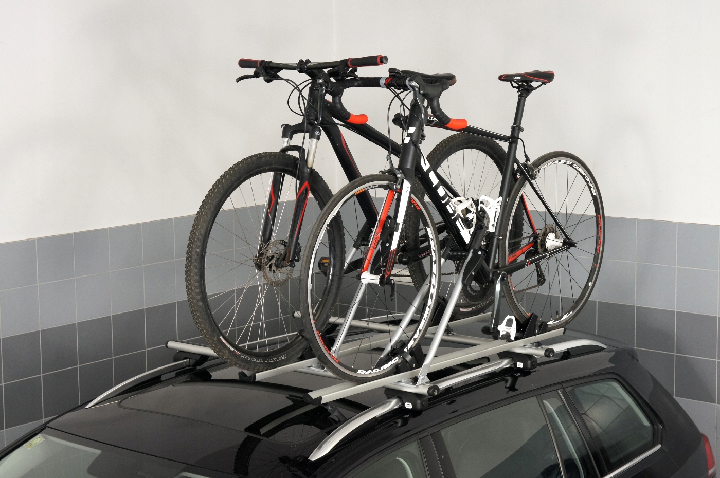 2 x Bagaznik uchwyt rowerowy na dach AMOS TOUR Product Length 135 cm