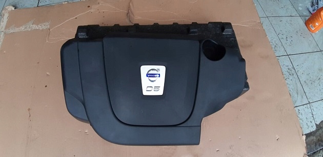 КРЫШКА ПЛАСТИНЫ ДЛЯ ДВИГАТЕЛЯ VOLVO XC60