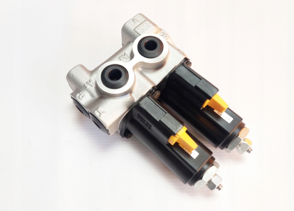 T1901752100 - ЭЛЕКТРОМАГНИТНЫЙ КЛАПАН TAKEUCHI TB175 TB290 TB235 TB228