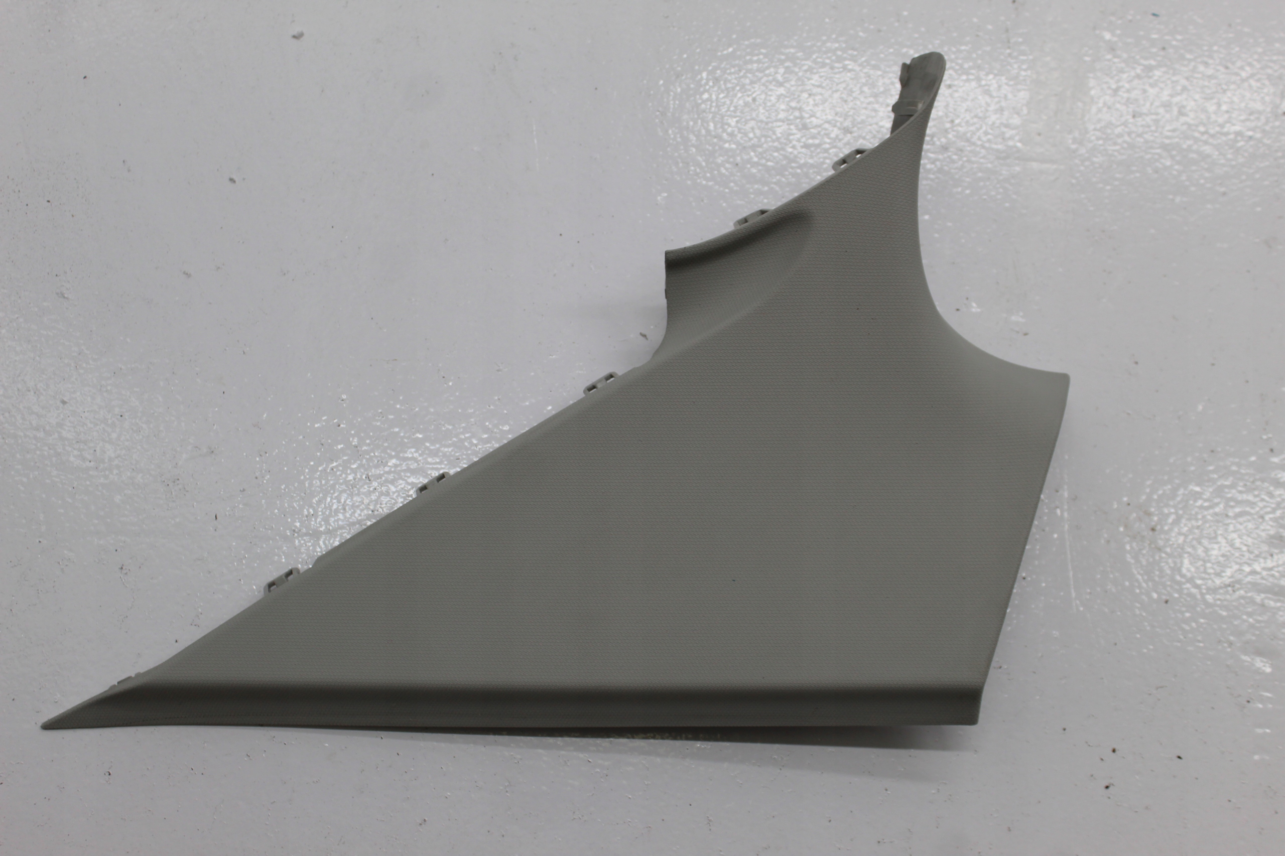 SKODA OCTAVIA III OSŁONA SŁUPKA 5E5867288