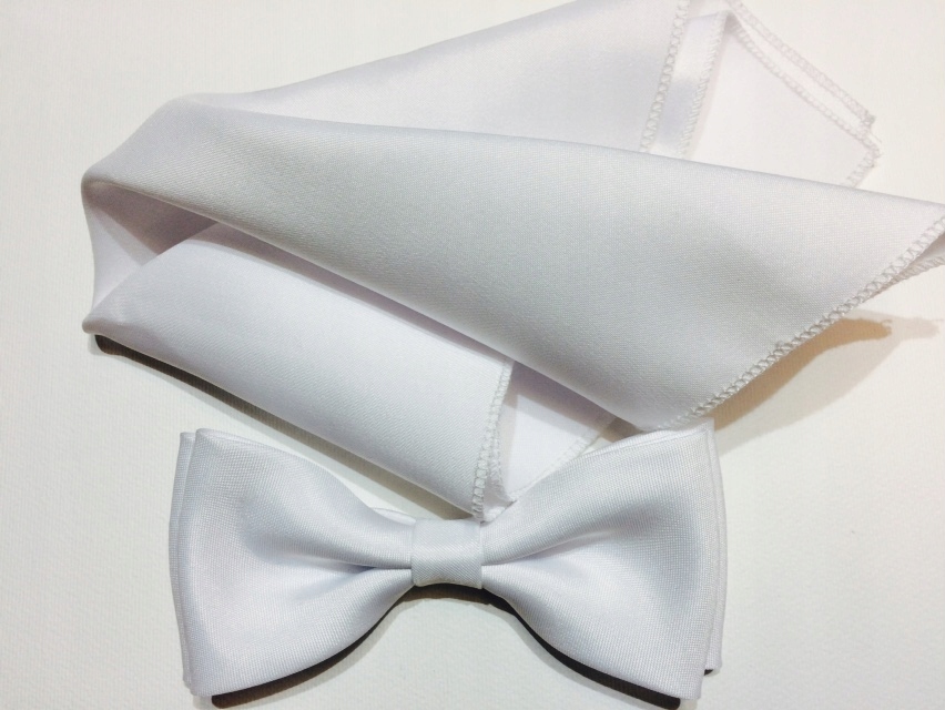 

Biała Mucha Z Poszetką-chusteczką Wypustką !!!