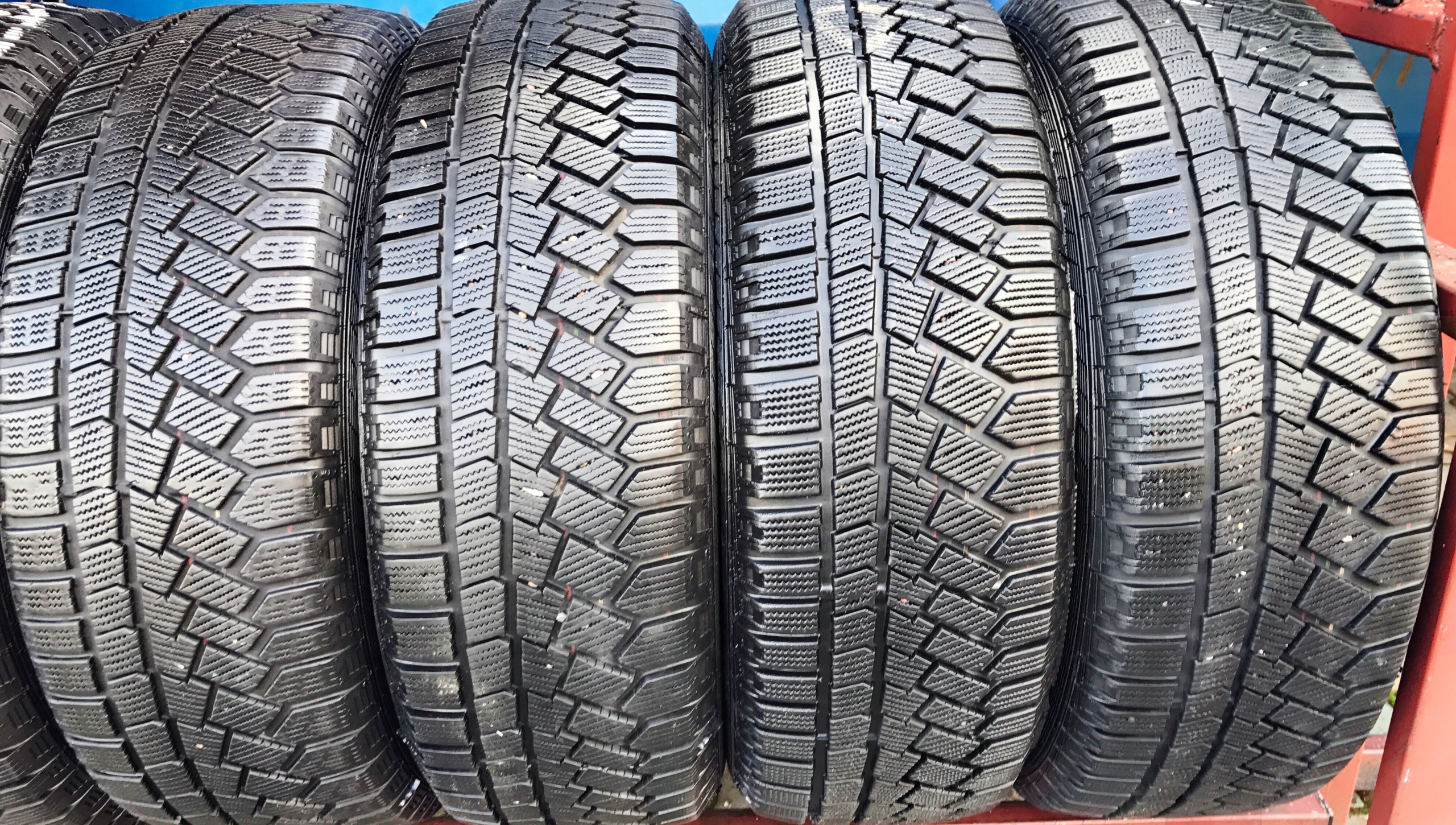 4x 215/65R16 GISLAVED SOFT FROST 200 102T ZIMA