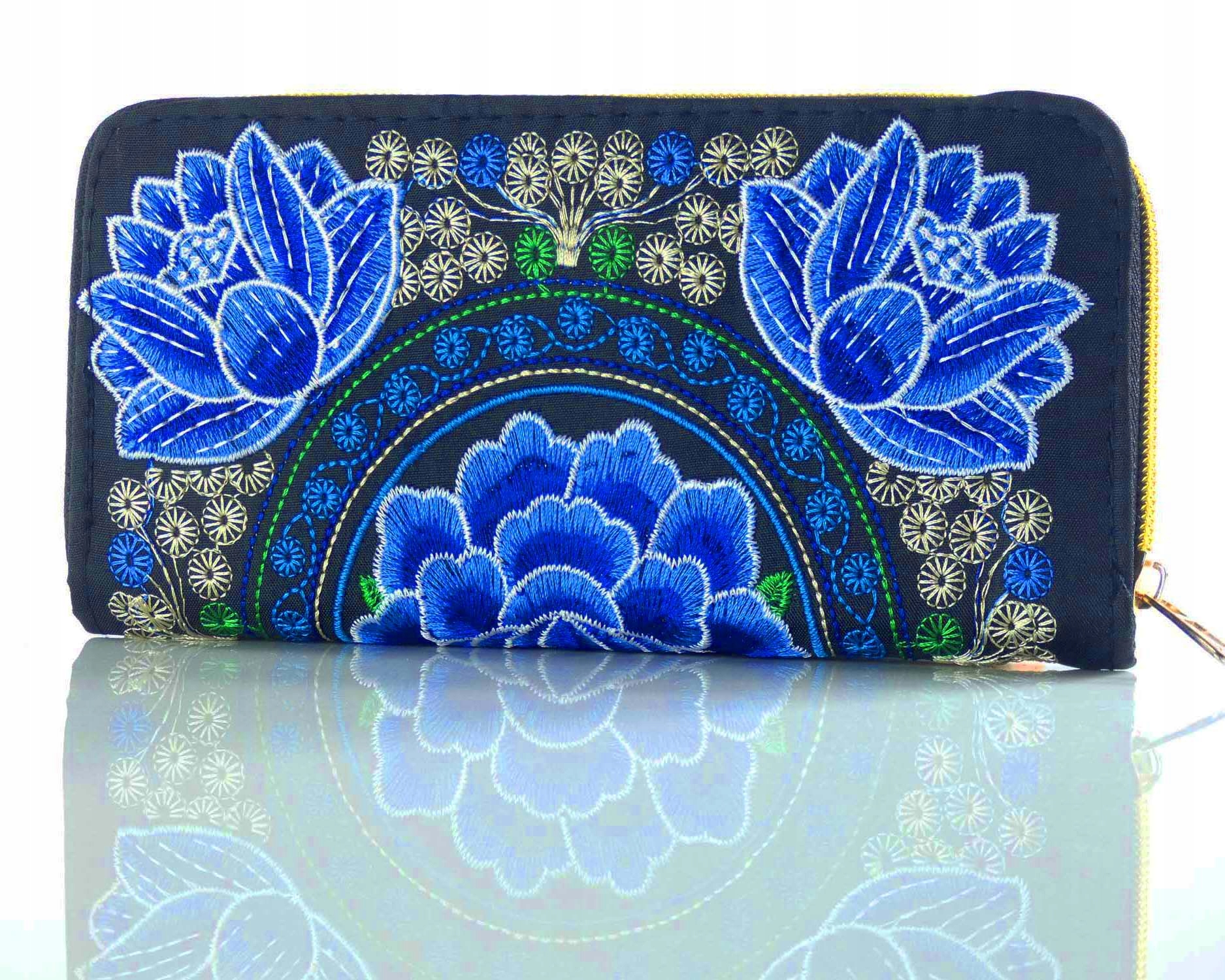 

Haftowany duży portfel kopertówka Etno Flower folk