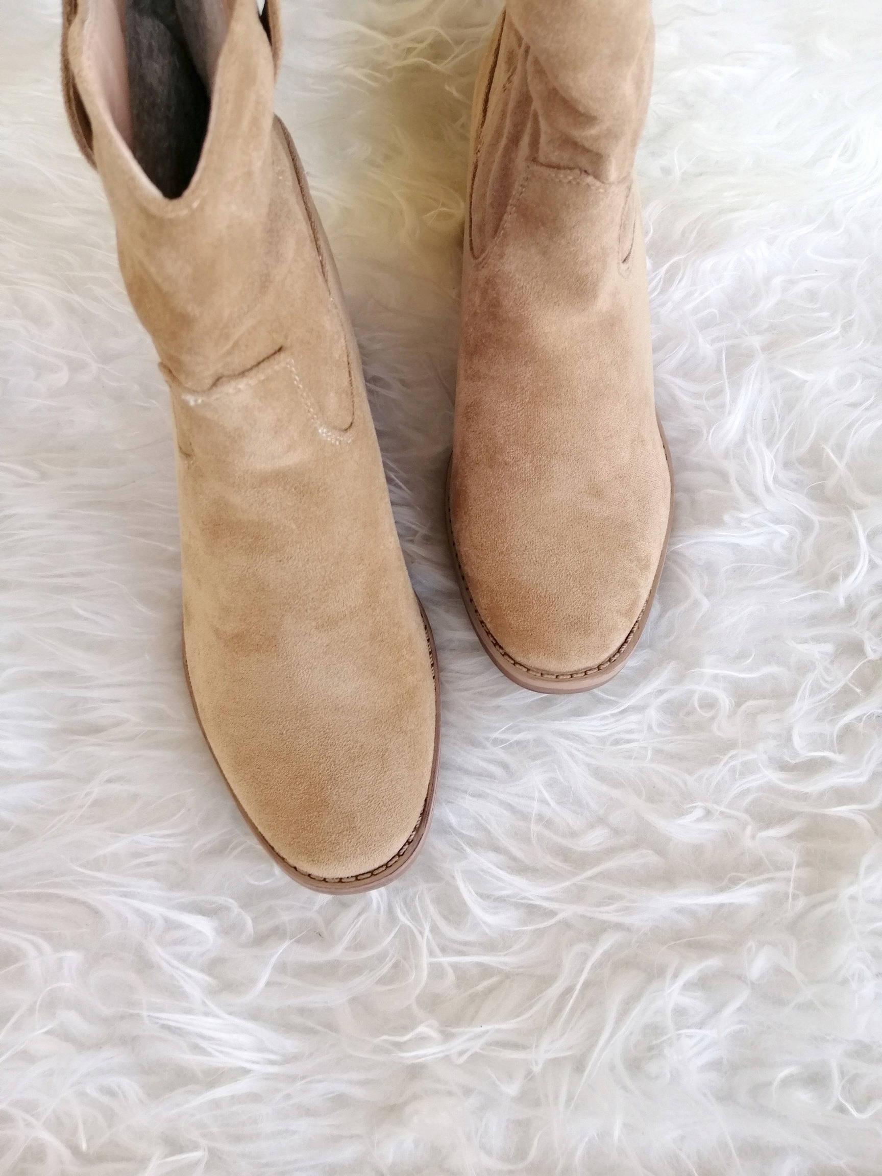 BOTKI DAMSKIE BEŻOWE ZAMSZ OCIEPLONE KOTURNA R40 Rozmiar 40