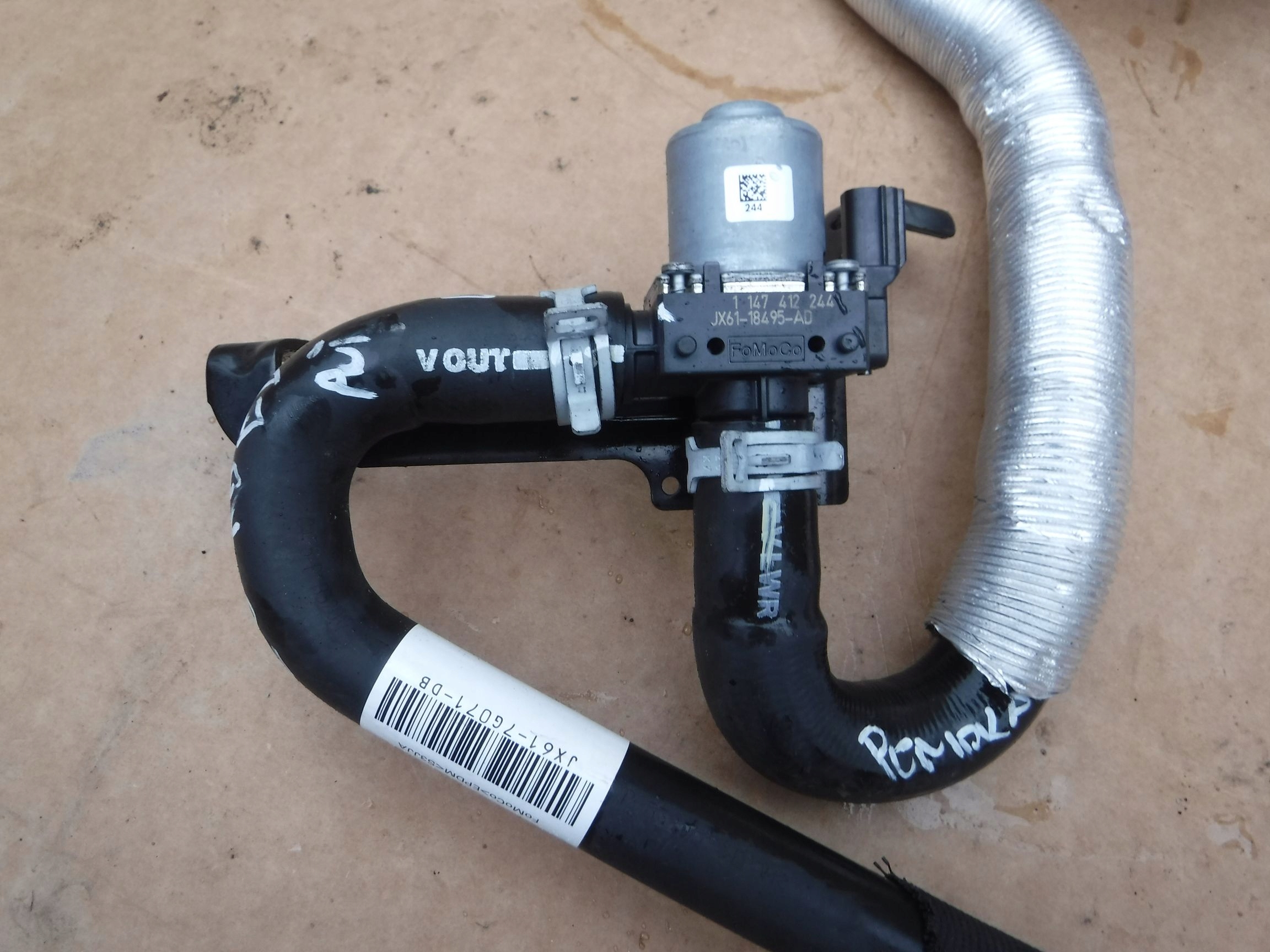 ВОДЯНА ТРУБА ДЛЯ РАДІАТОРА FORD FOCUS MK4 1.5 ECOBO