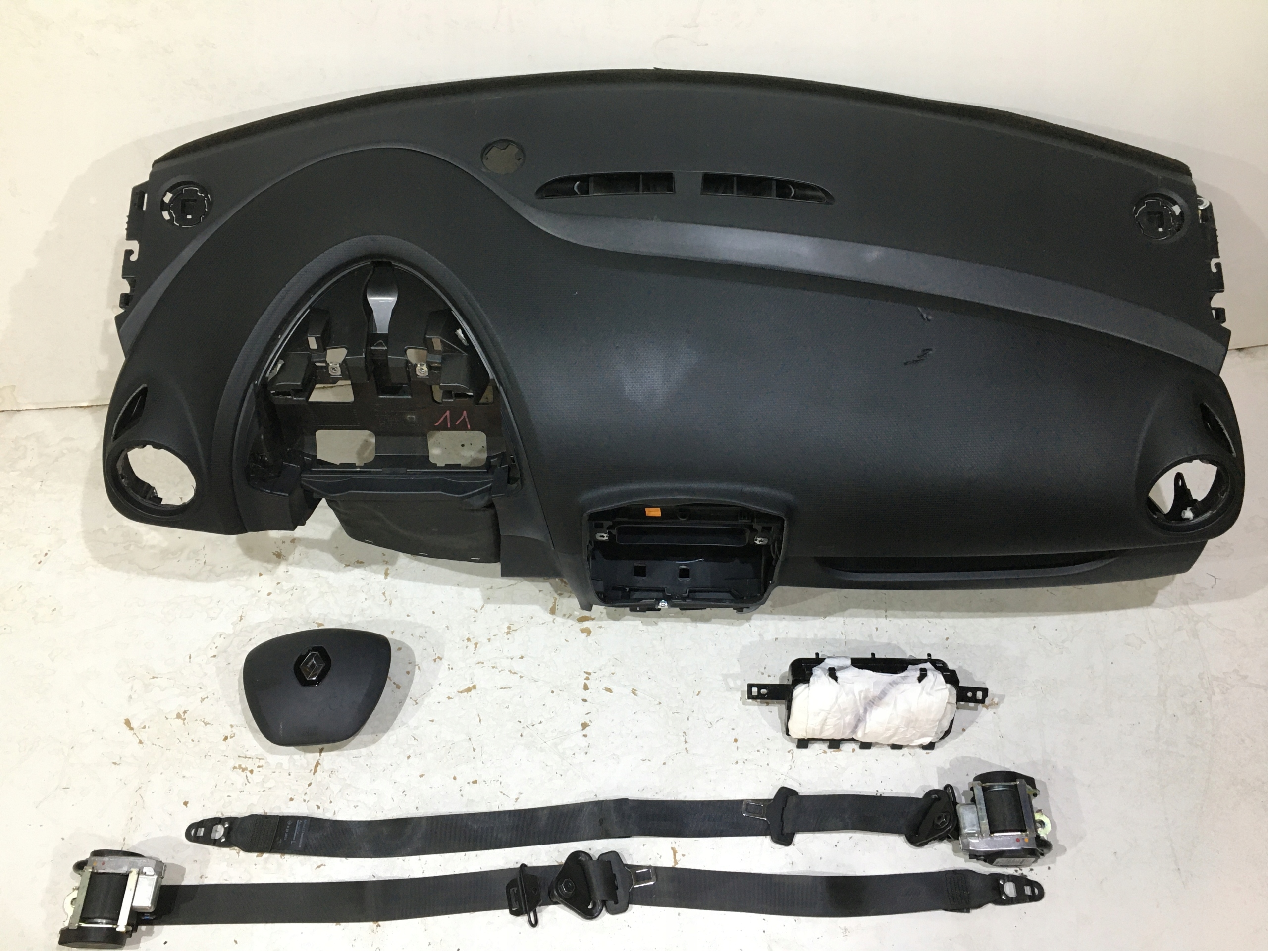 CLIO IV ПОДЪЕМНАЯ ДОСКА КОНСОЛЬ ПОДУШКА БЕЗОПАСНОСТИ РЕМНИ ОРГ