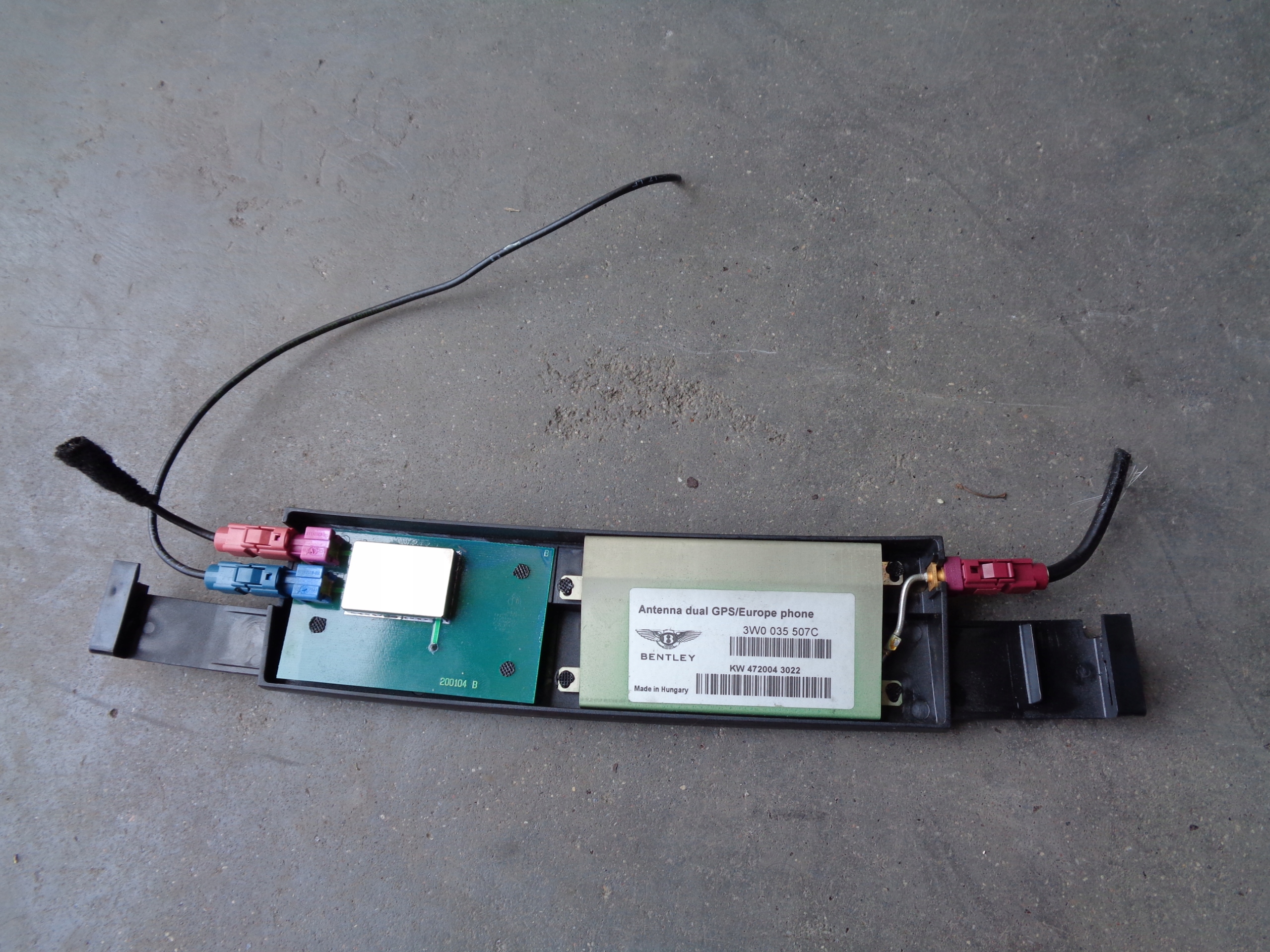 antenna BENTLEY CONTINENTAL 3W0035507C