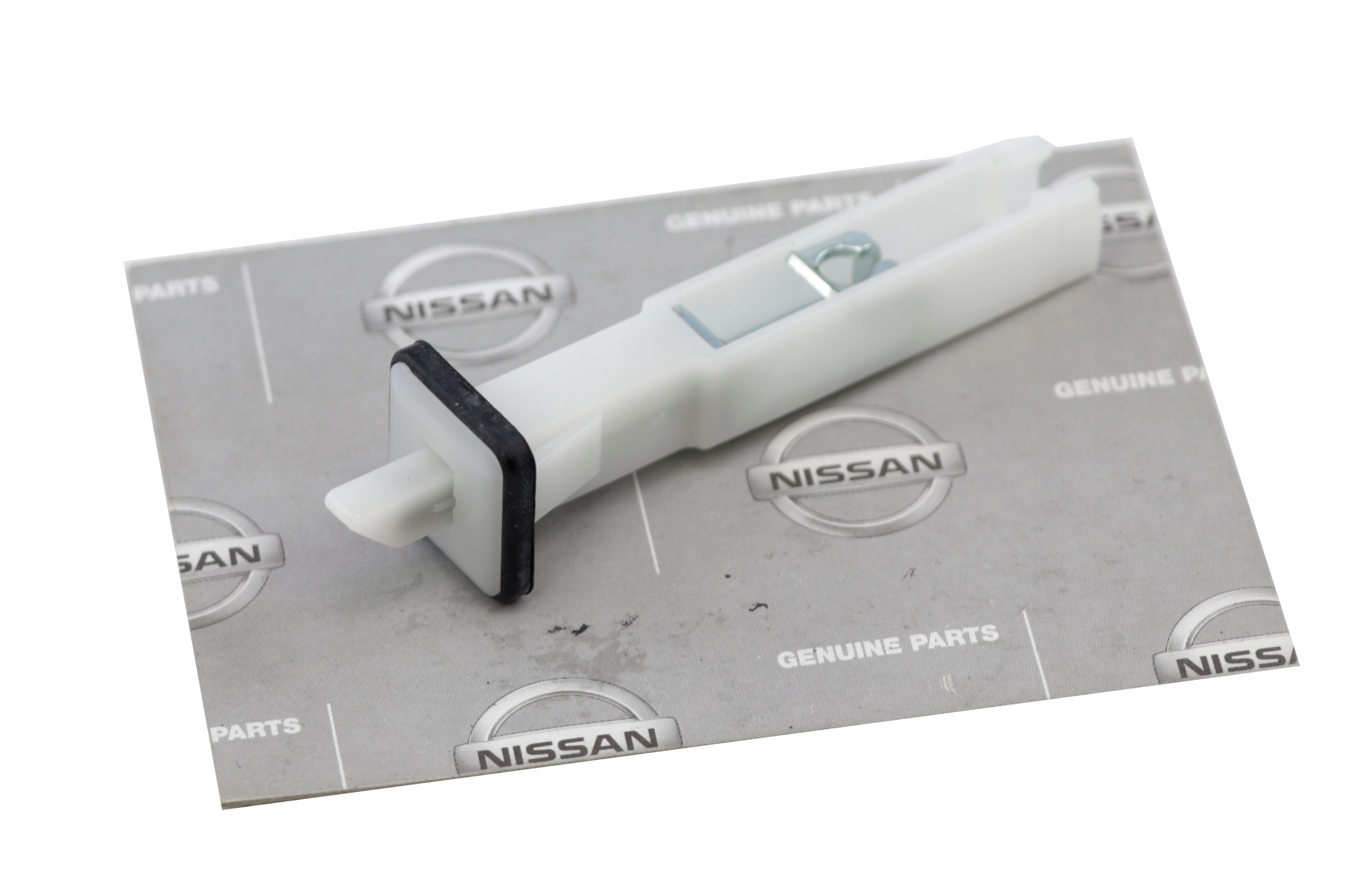 NISSAN PATROL ZAMEK ZATRZASK KLAPKI WLEWU PALIWA Part number 2706J00