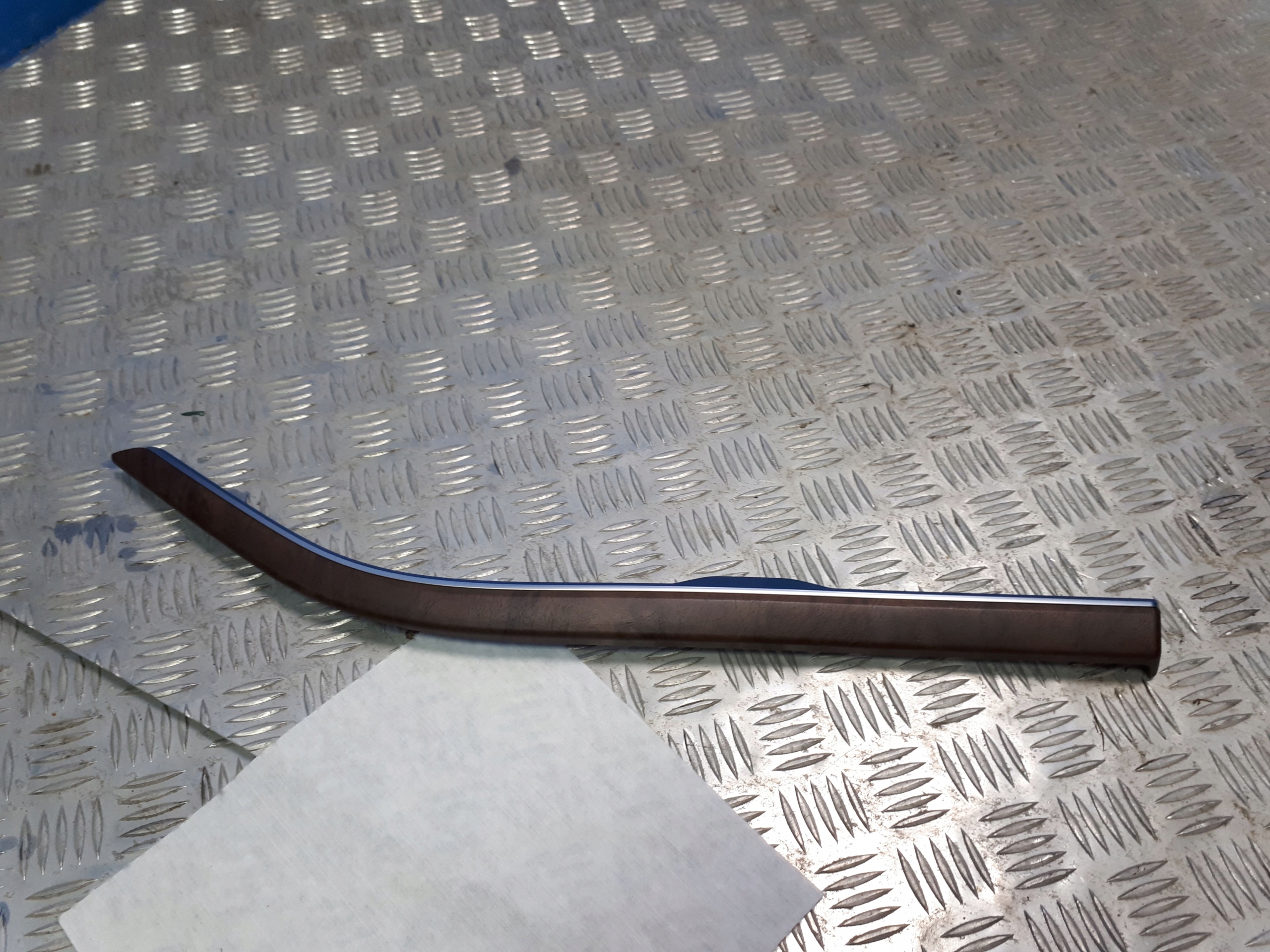 Декоративна планка дверей AUDI A8 D5 4N1868030