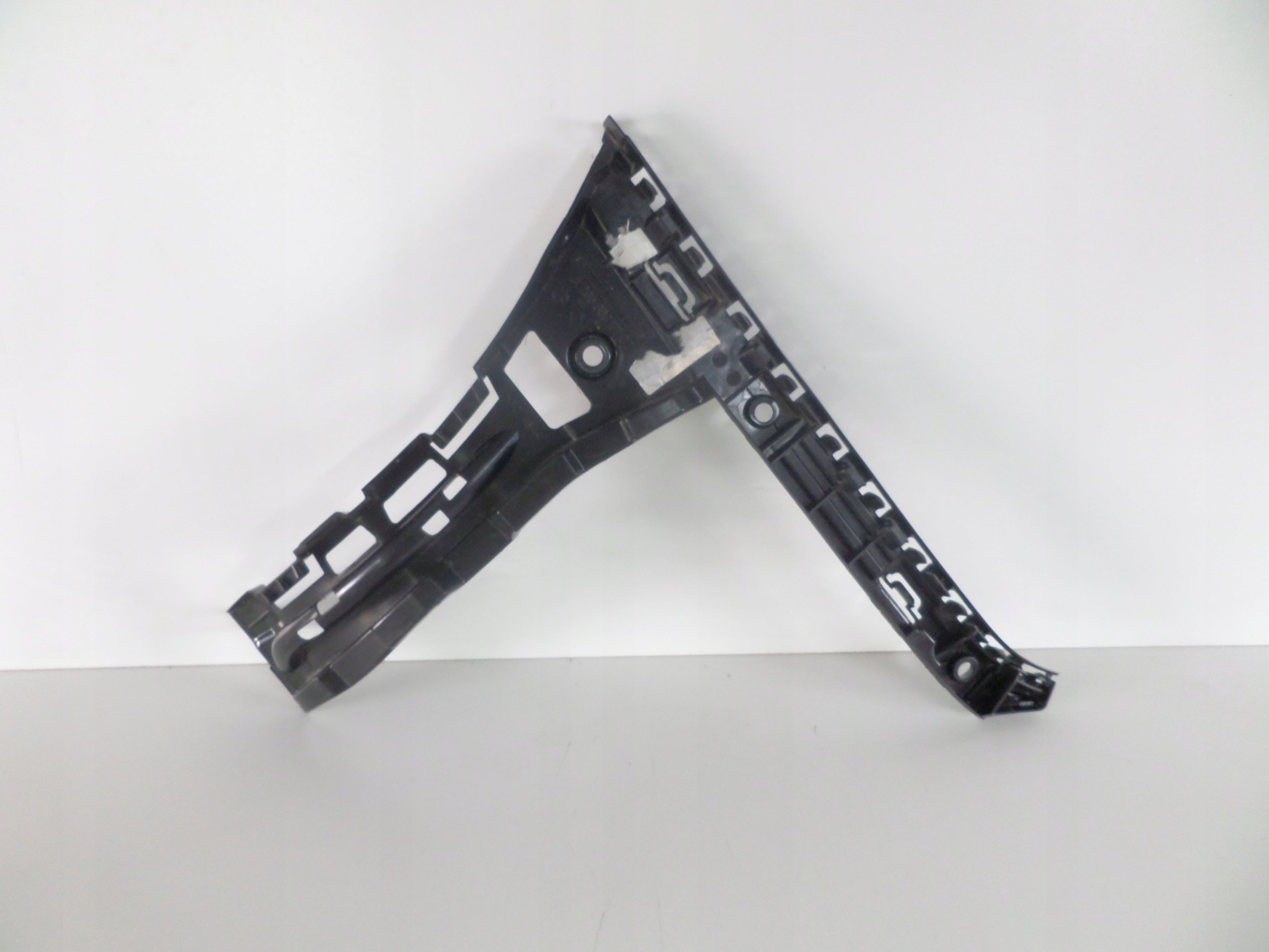 holder support rear part left MERCEDES C KLASA W205 14