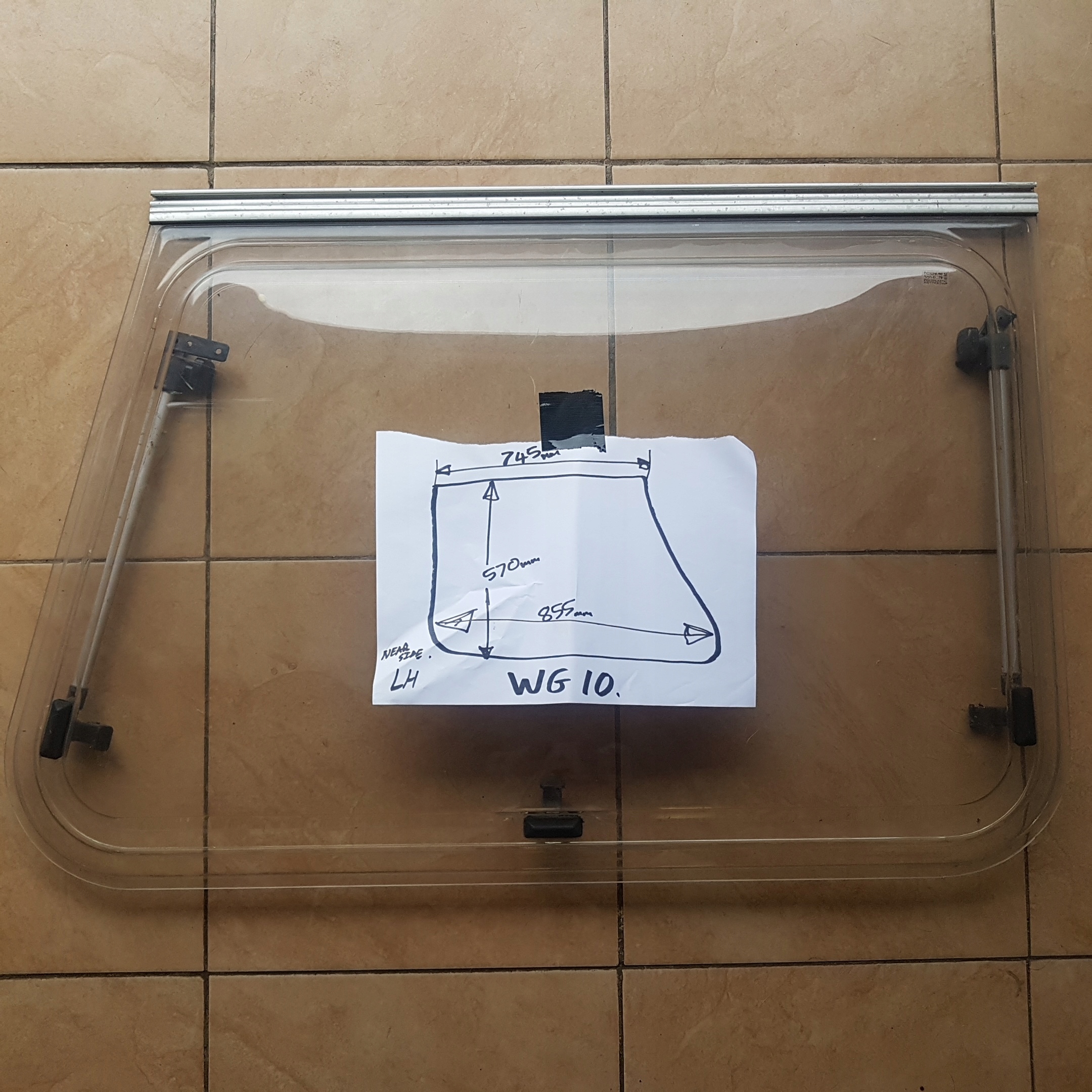 Стекло для трейлера / автофургона !!! Дешево