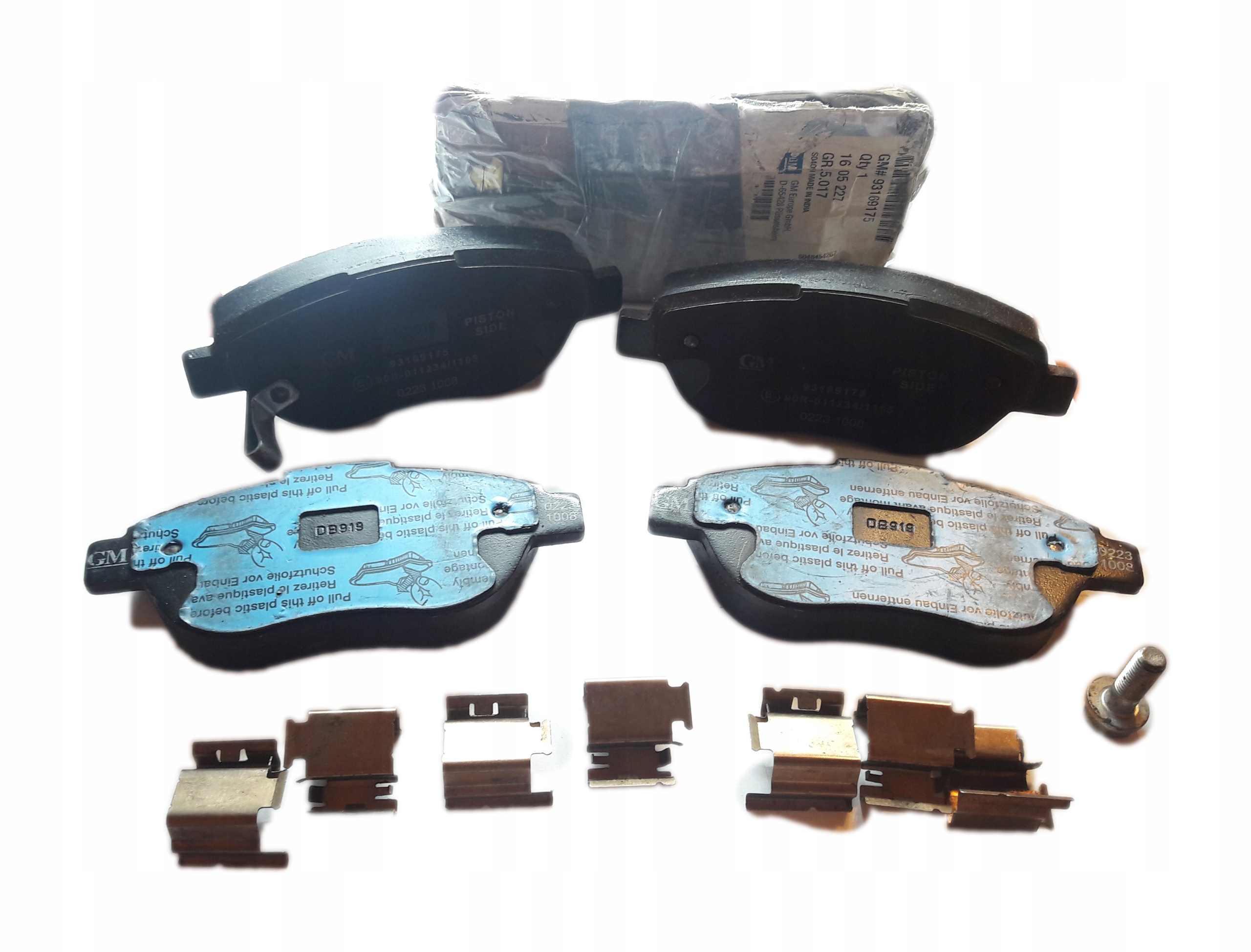93169175 - ТОРМОЗНЫЕ КОЛОДКИ ПЕРЕДНИЕ OPEL CORSA D FIAT 500L 06-