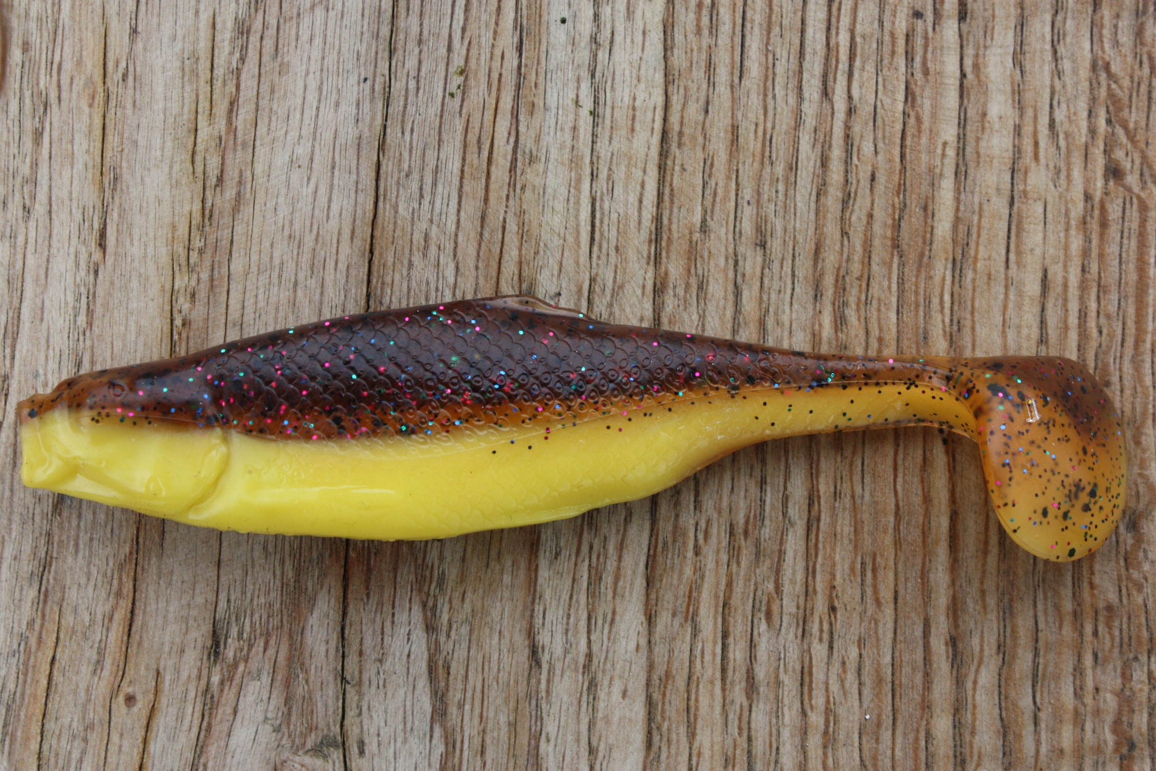 Guma Realistic Shad Matusiak Płoć 7cm nr 036