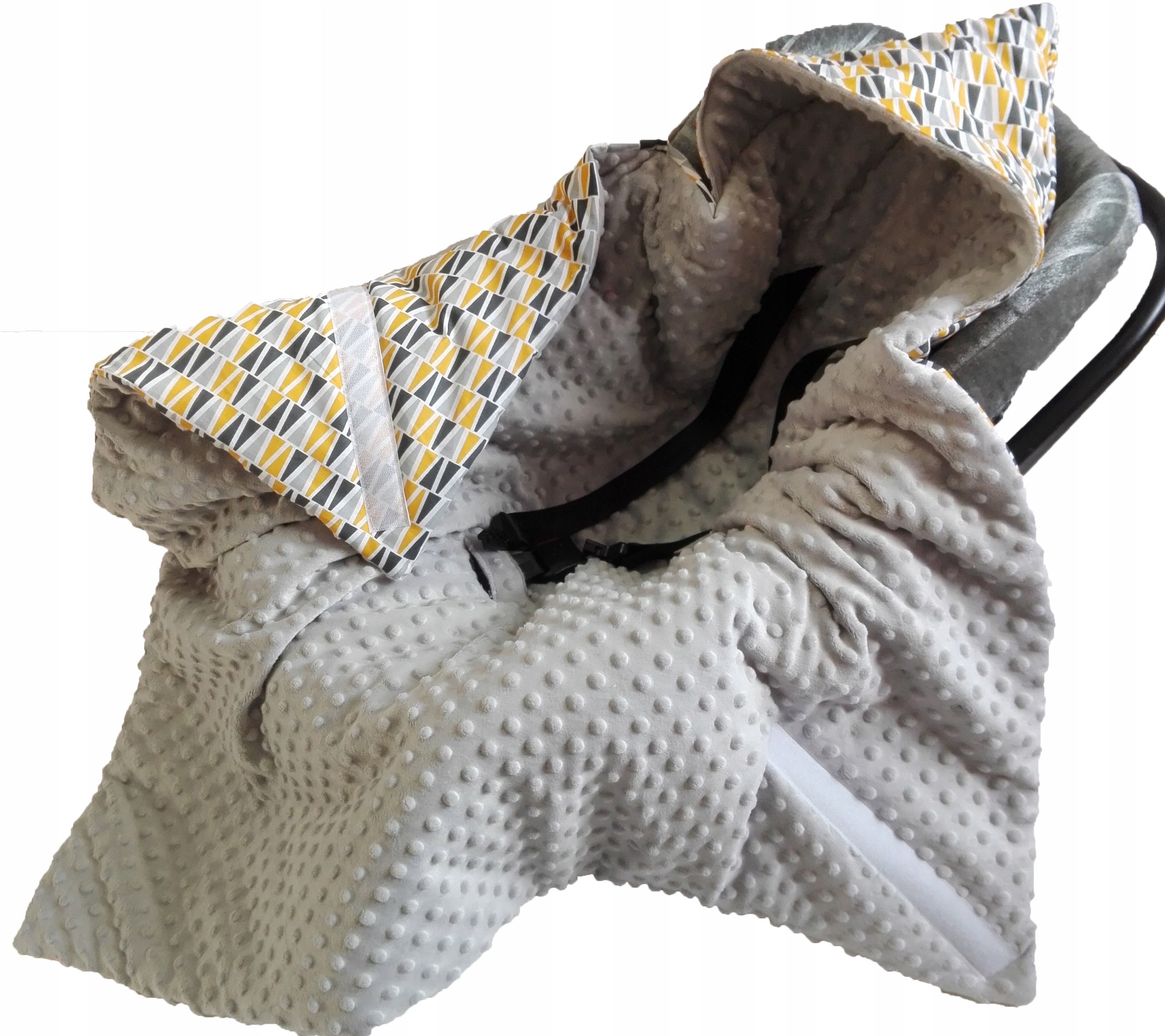 

Kocyk Minky Z Kapturem Nosidełka Fotelika Otulacz