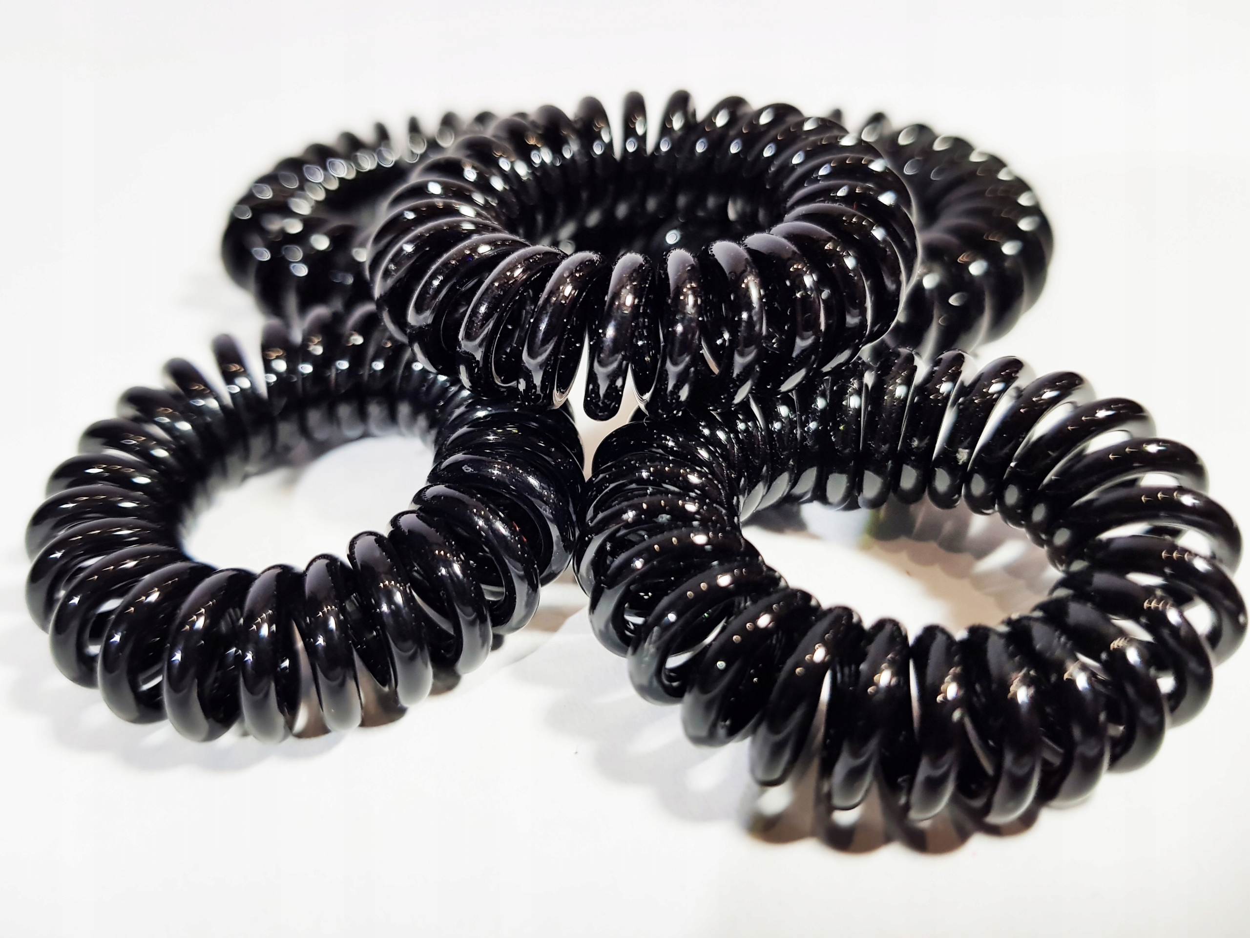 

Gumki do włosów Czarne Sprężynki