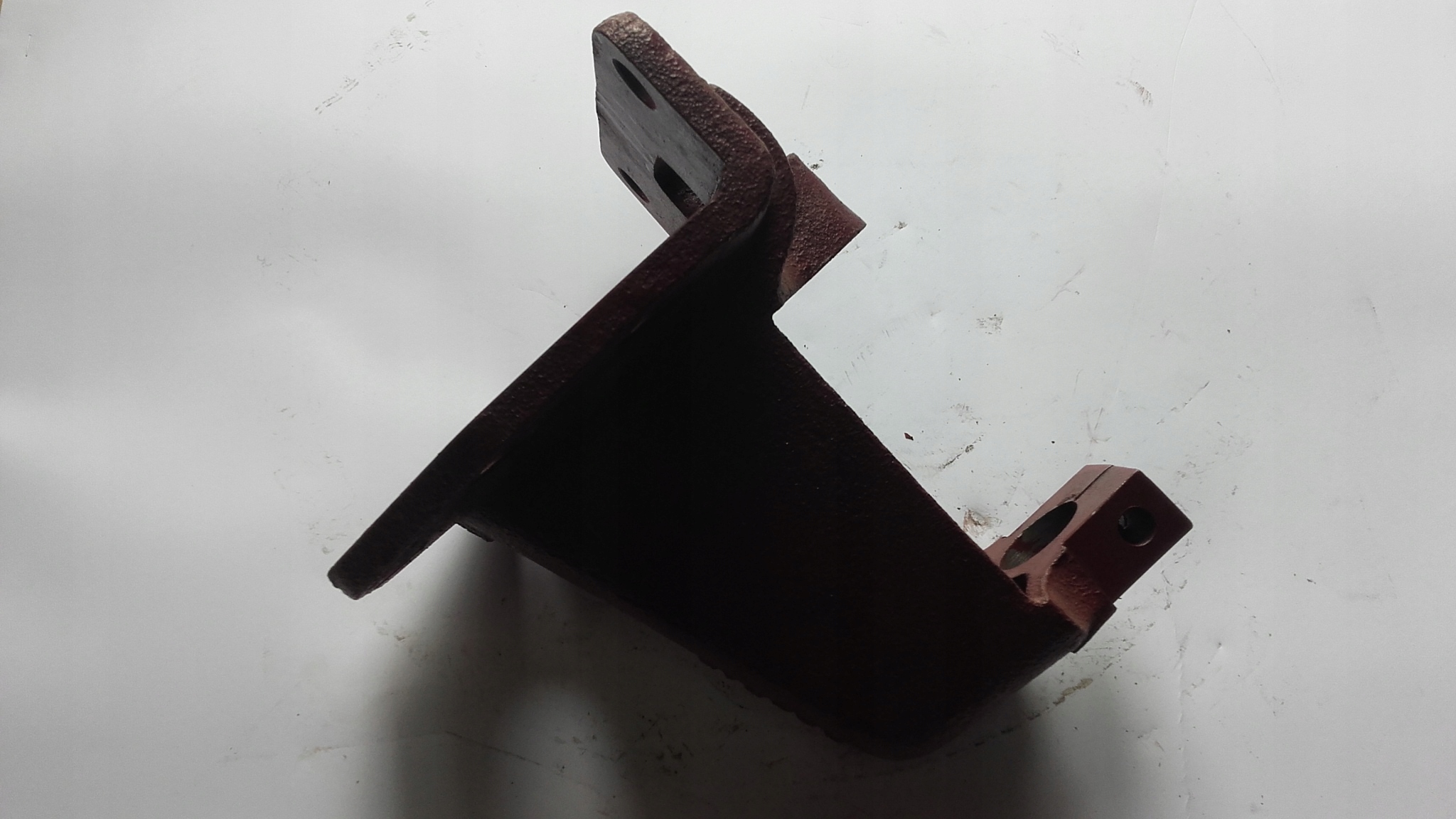 317-600370 - LIAZ КРОНШТЕЙН ЗАДНЬОЇ ПРУЖИНИ ПЕРЕДНІЙ ЧЕРЕВИК LUBLIN