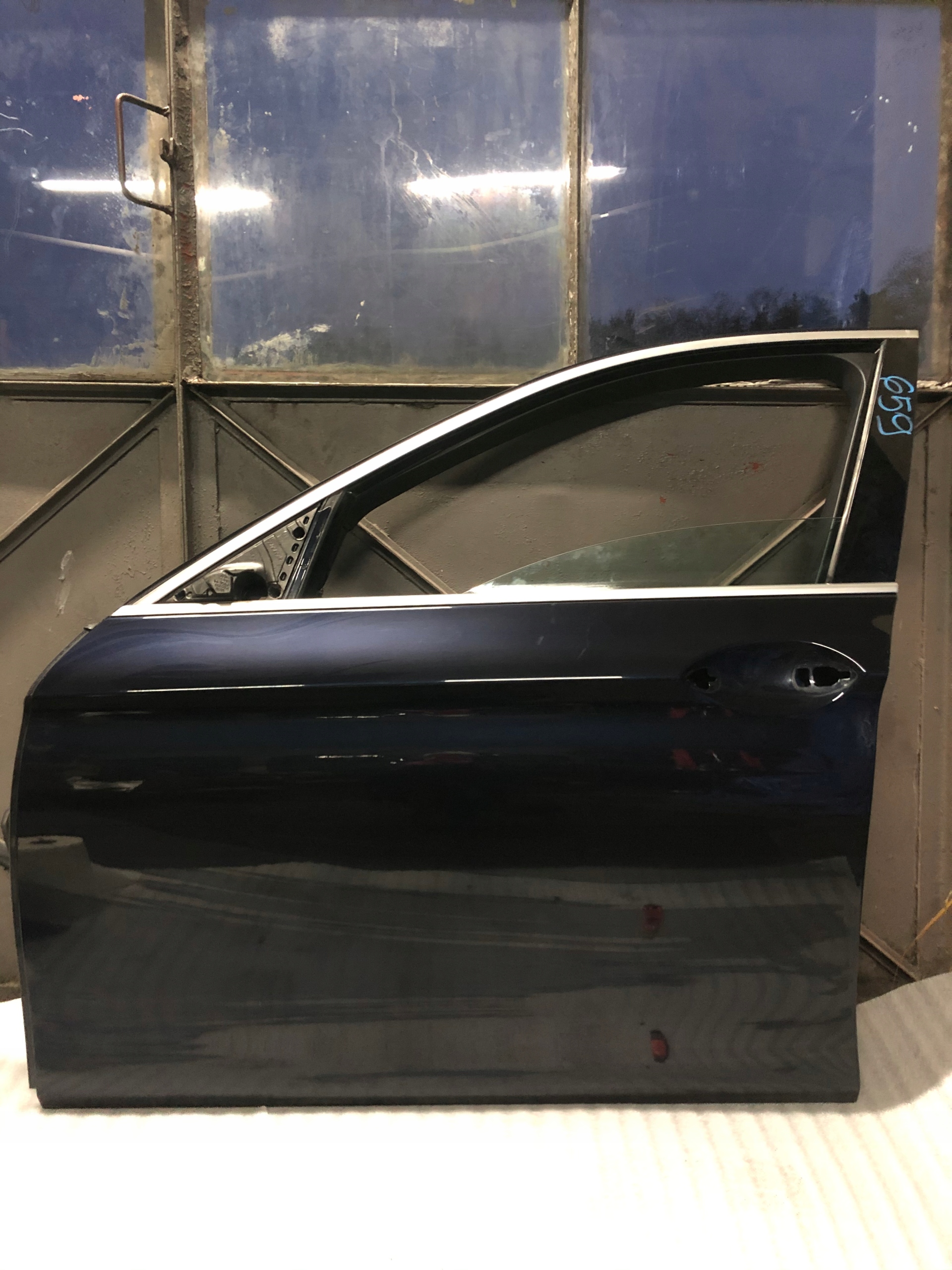 659 BMW F11 F10 DRZWI PRZEDNIE LEWE CARBONSCHWARZ